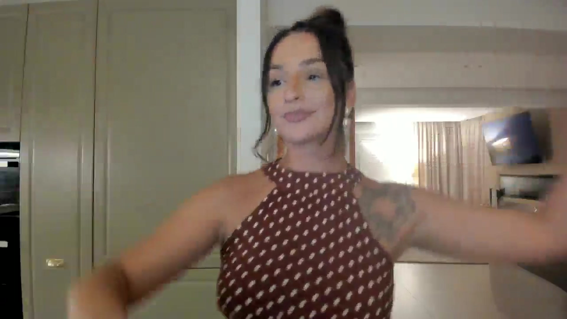 Gallery image thumbnail from Eve___'s myfreecams stream on, 07/21/2024, 20:36 image 11 of 20