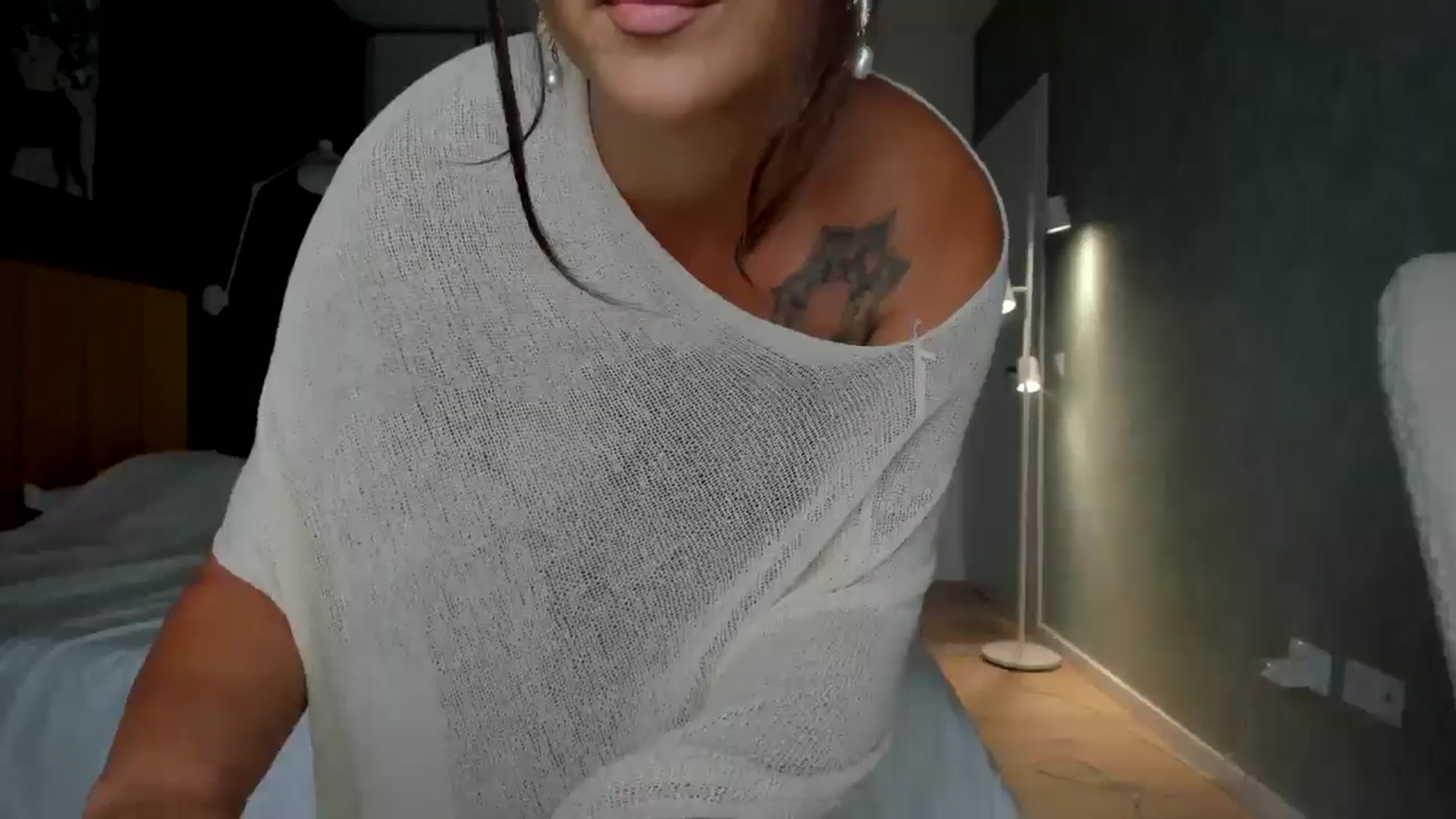 Gallery image thumbnail from Eve___'s myfreecams stream on, 07/24/2024, 13:59 image 13 of 20