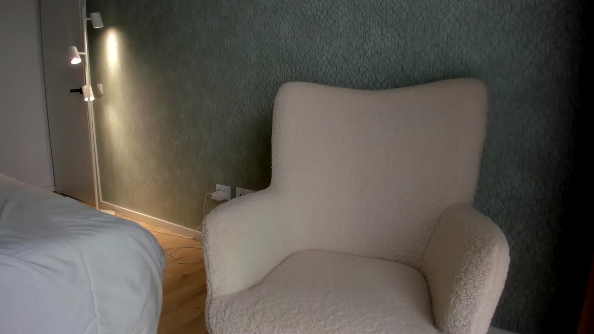 Gallery image thumbnail from Eve___'s myfreecams stream on, 07/24/2024, 13:59 image 20 of 20