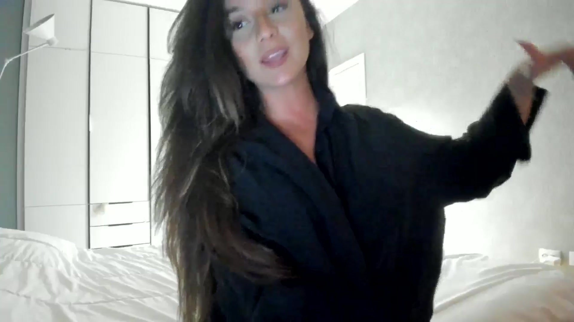 Gallery image thumbnail from Eve___'s myfreecams stream on, 07/26/2024, 15:05 image 14 of 20