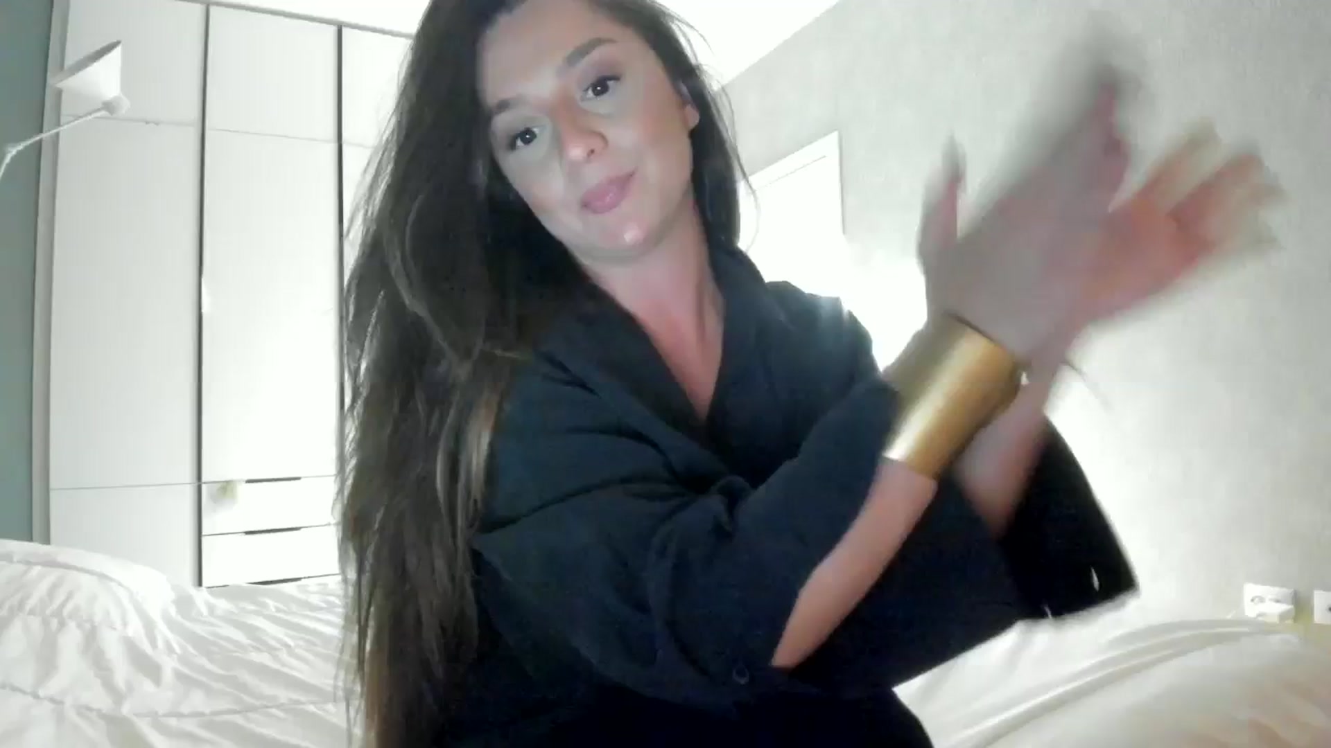 Gallery image thumbnail from Eve___'s myfreecams stream on, 07/26/2024, 15:05 image 17 of 20