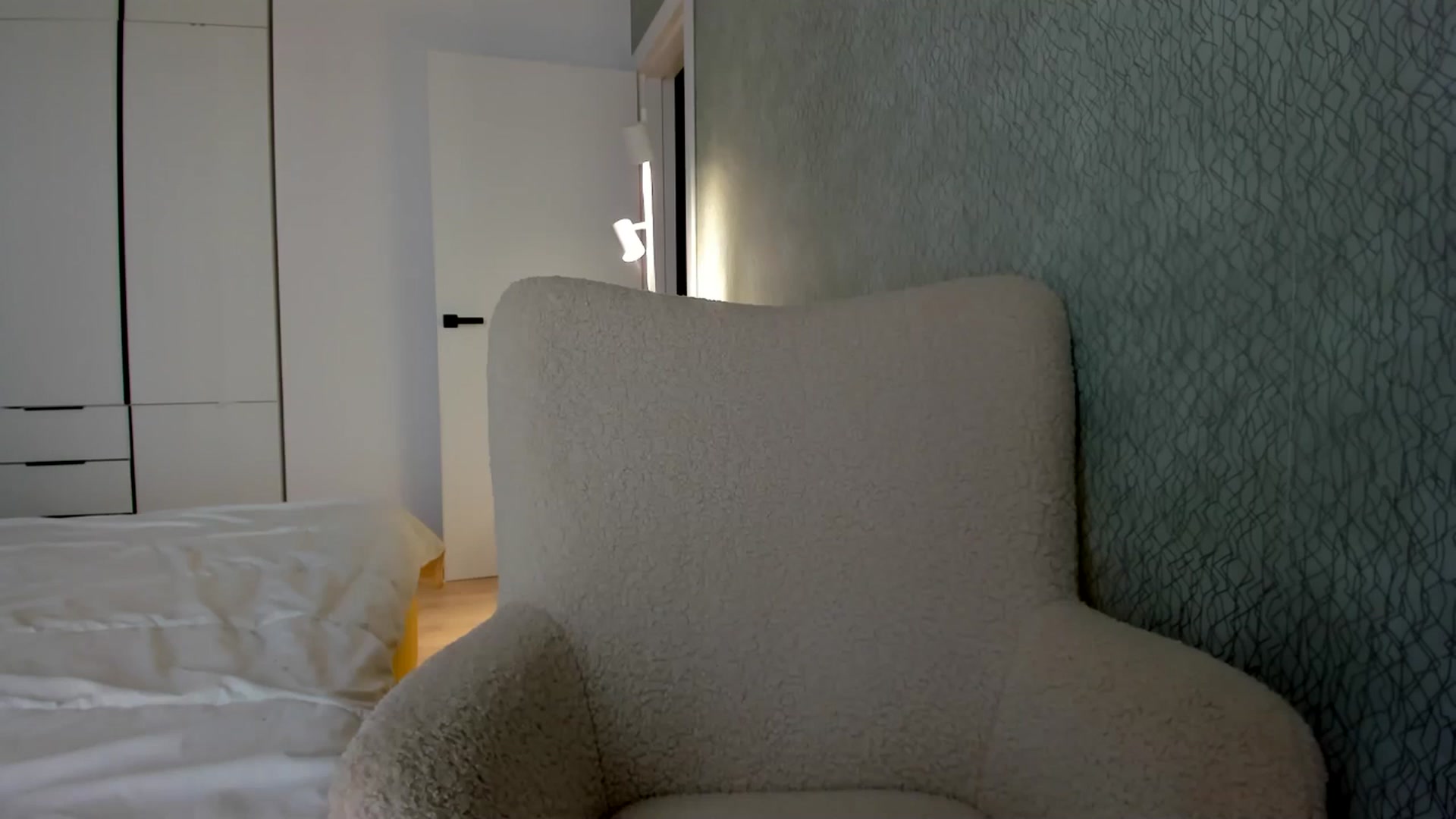 Gallery image thumbnail from Eve___'s myfreecams stream on, 08/01/2024, 13:46 image 19 of 20