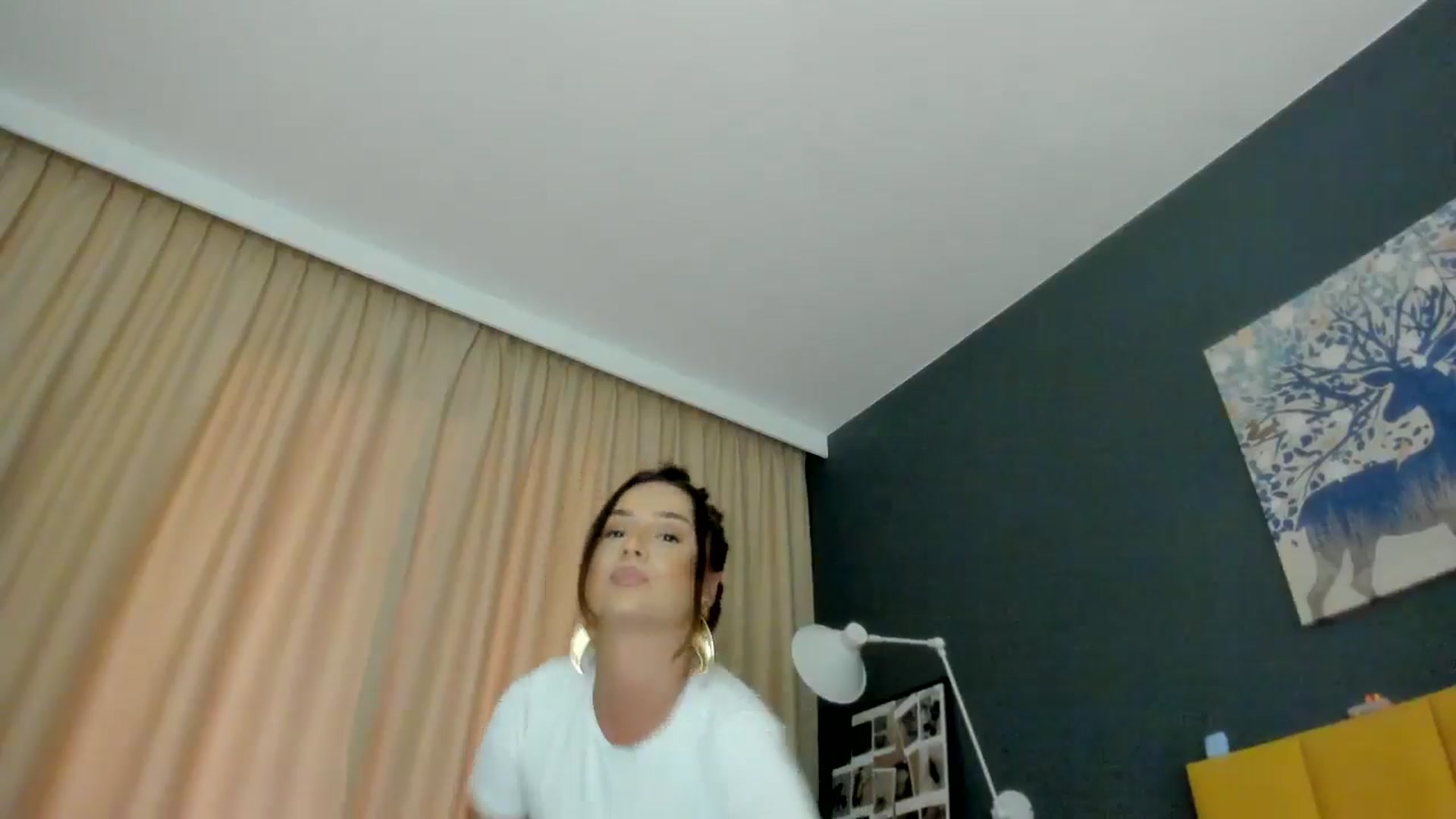 Gallery image thumbnail from Eve___'s myfreecams stream on, 08/04/2024, 13:15 image 13 of 20