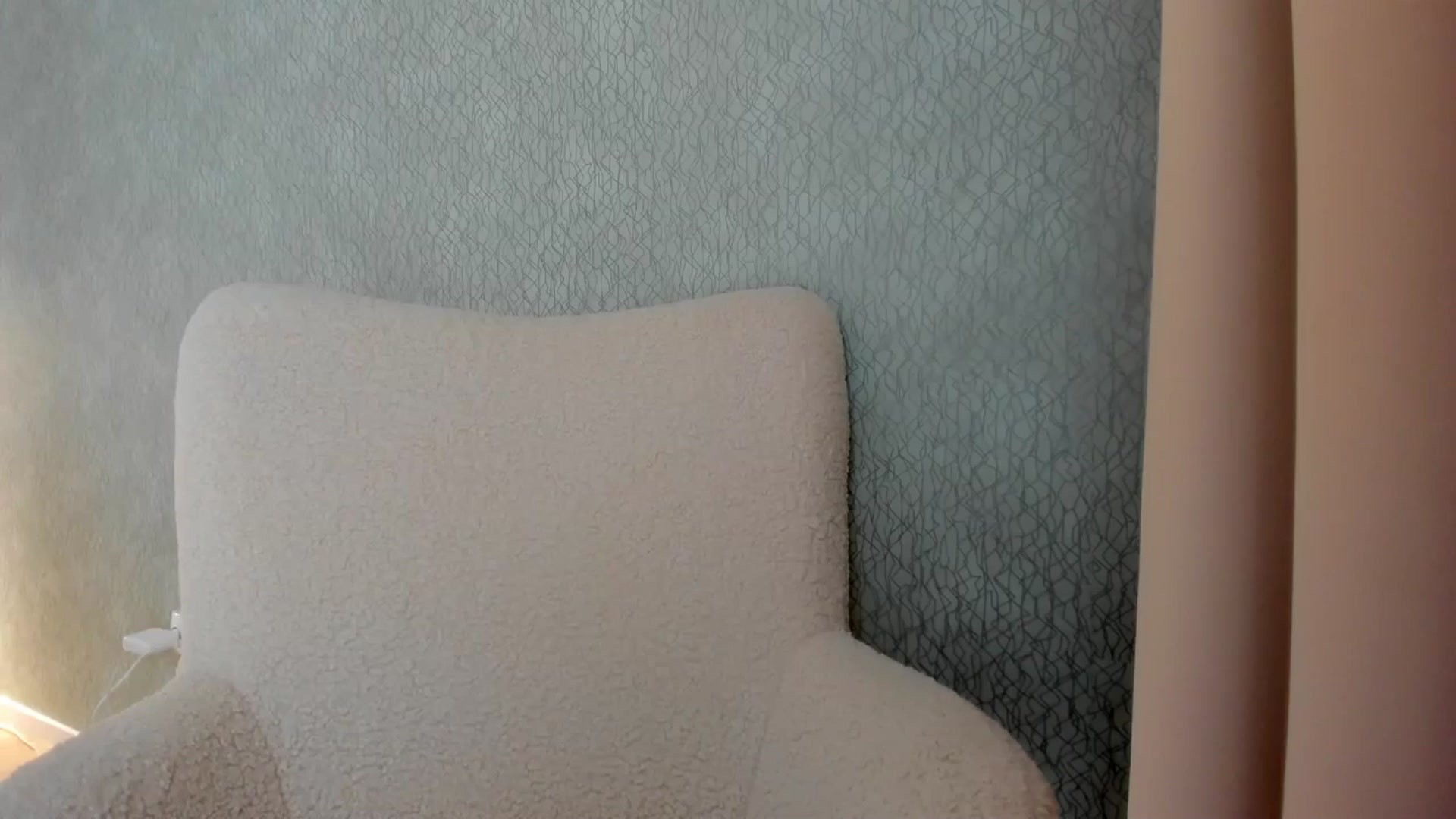 Gallery image thumbnail from Eve___'s myfreecams stream on, 08/04/2024, 14:44 image 3 of 20