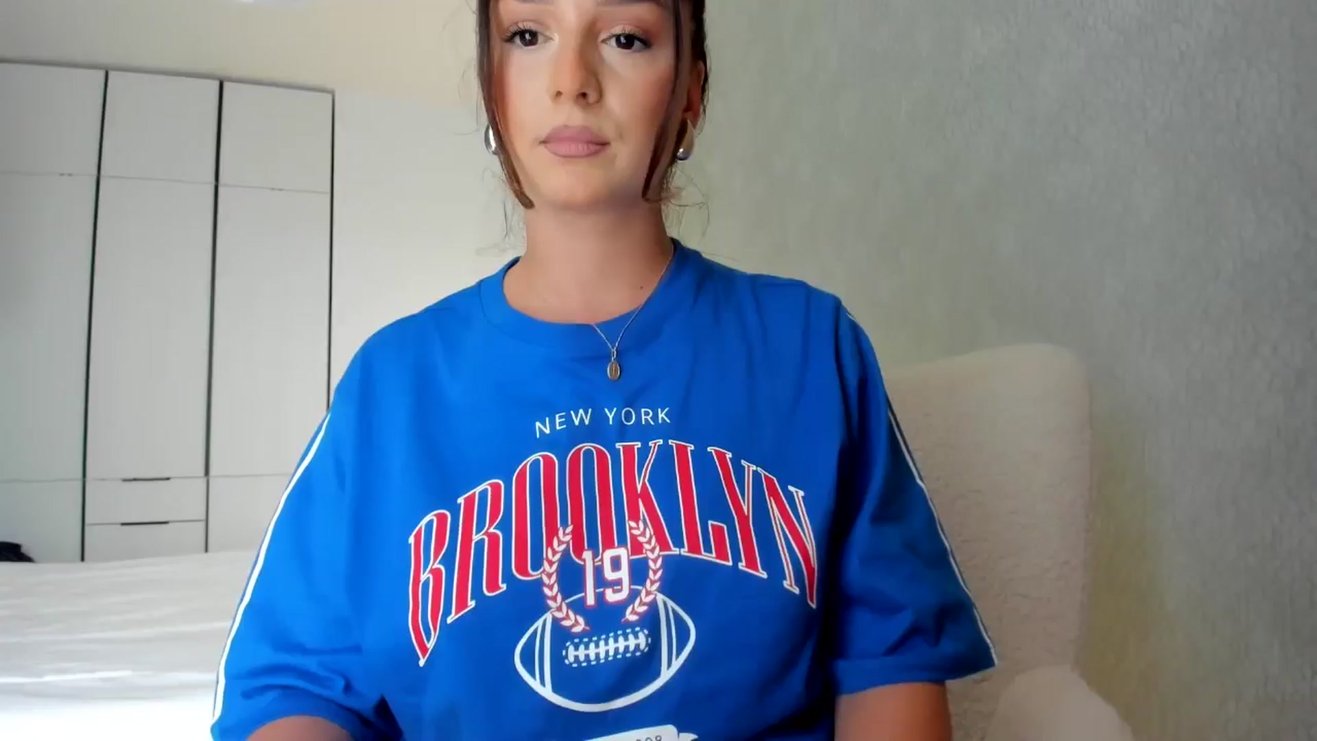 Gallery image thumbnail from Eve___'s myfreecams stream on, 08/18/2024, 14:23 image 1 of 20
