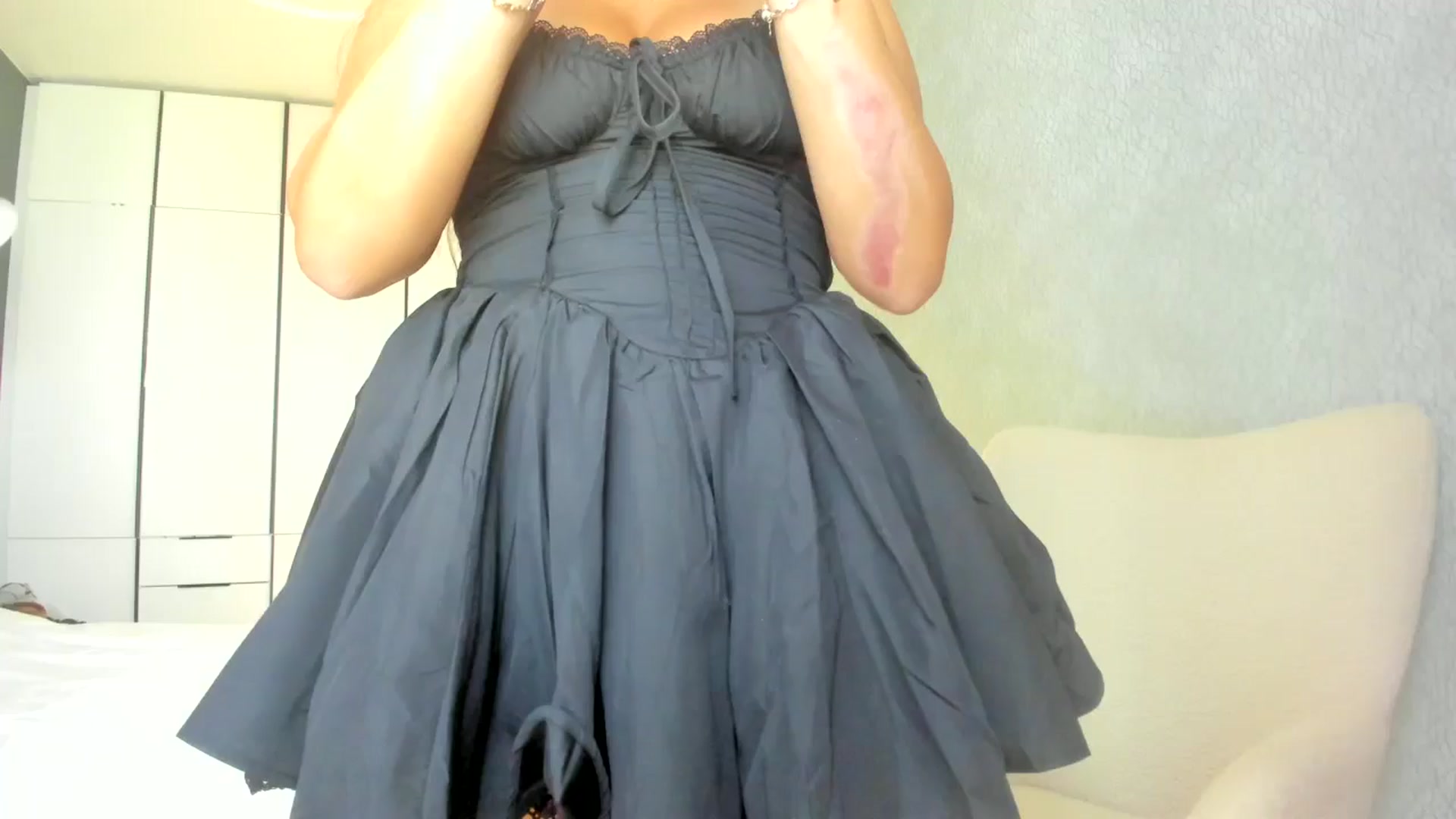 Gallery image thumbnail from Eve___'s myfreecams stream on, 08/20/2024, 13:33 image 16 of 20
