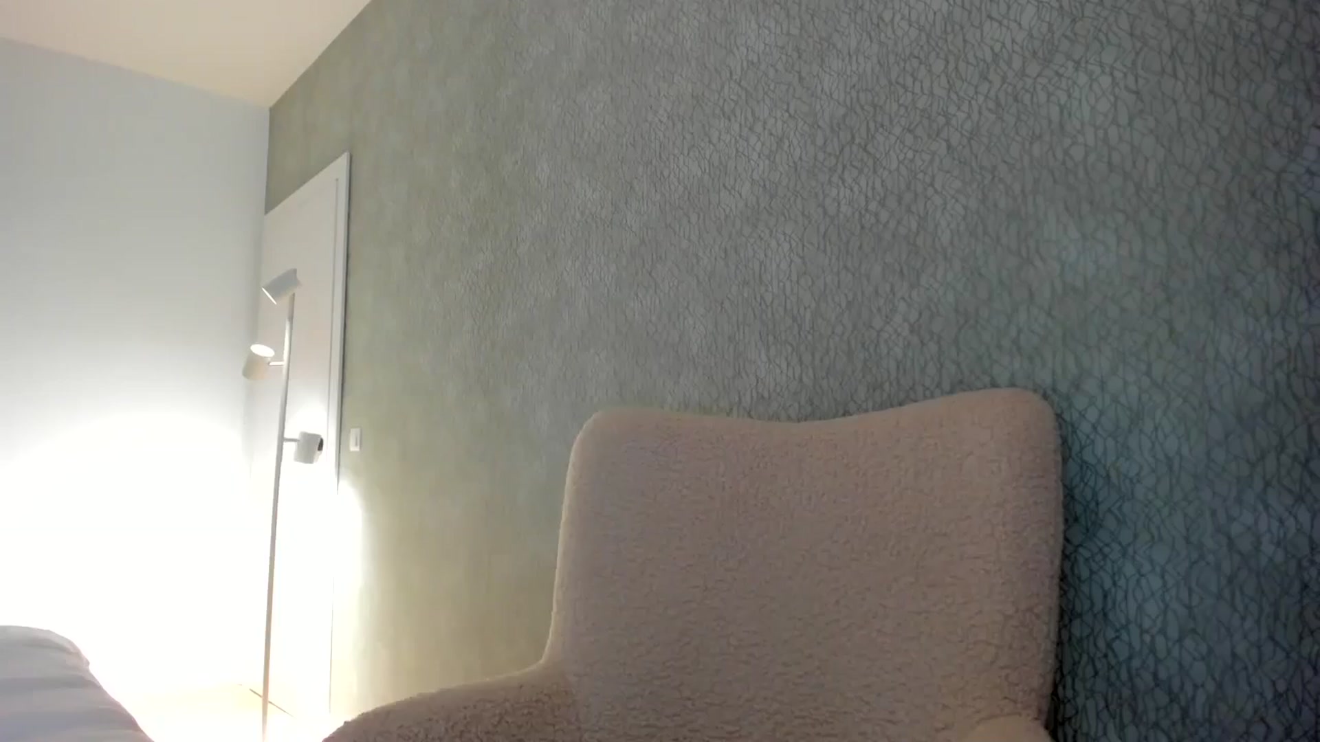 Gallery image thumbnail from Eve___'s myfreecams stream on, 08/27/2024, 13:02 image 16 of 20