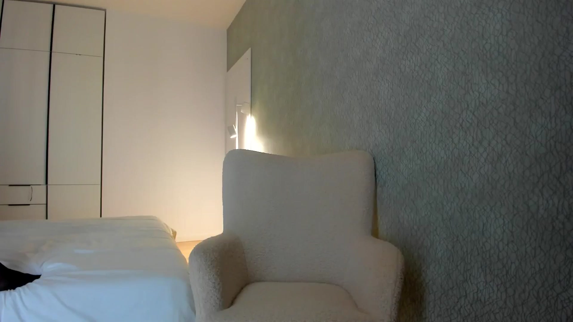 Gallery image thumbnail from Eve___'s myfreecams stream on, 09/03/2024, 13:37 image 2 of 20