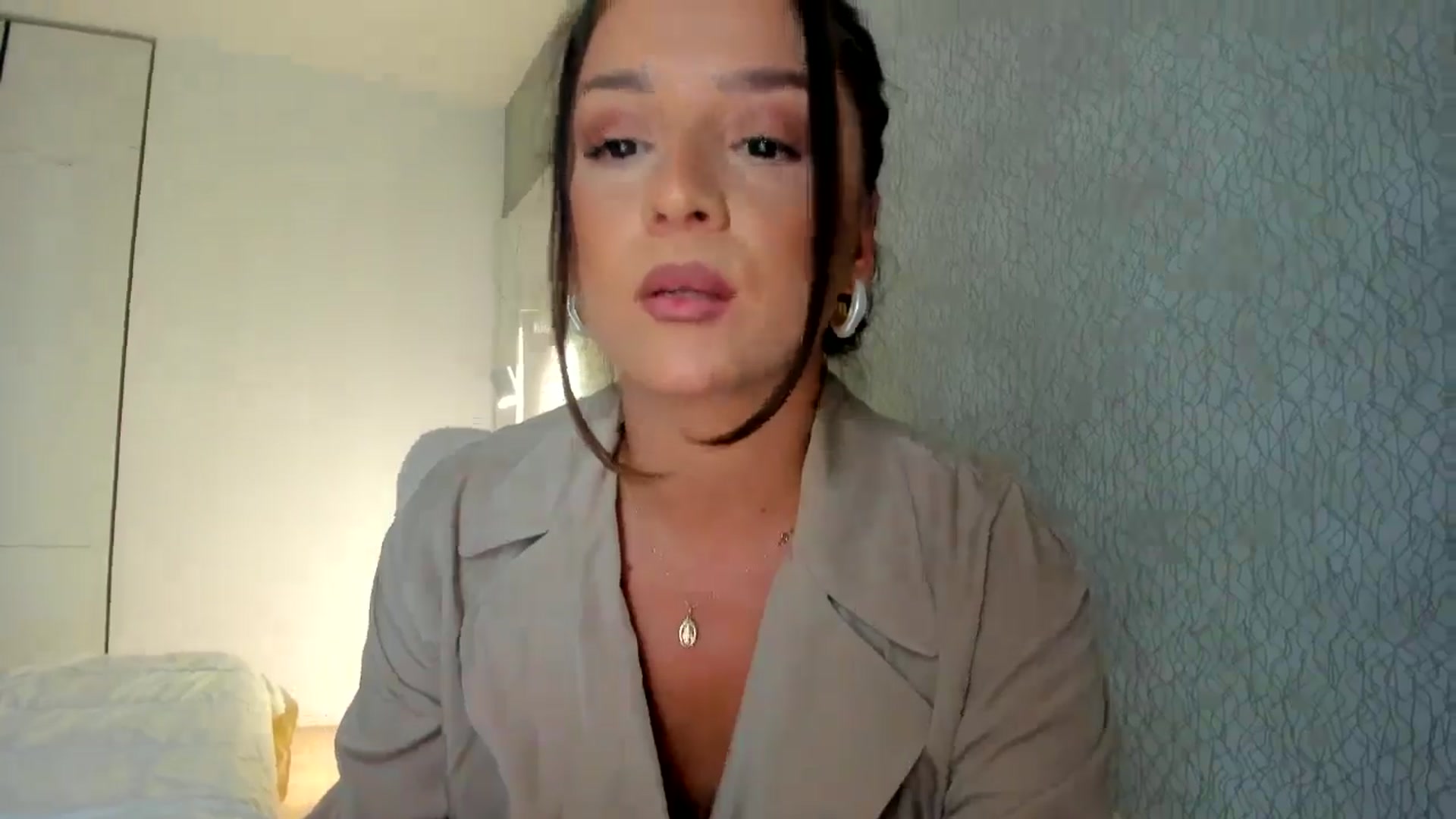 Gallery image thumbnail from Eve___'s myfreecams stream on, 09/03/2024, 16:05 image 9 of 20