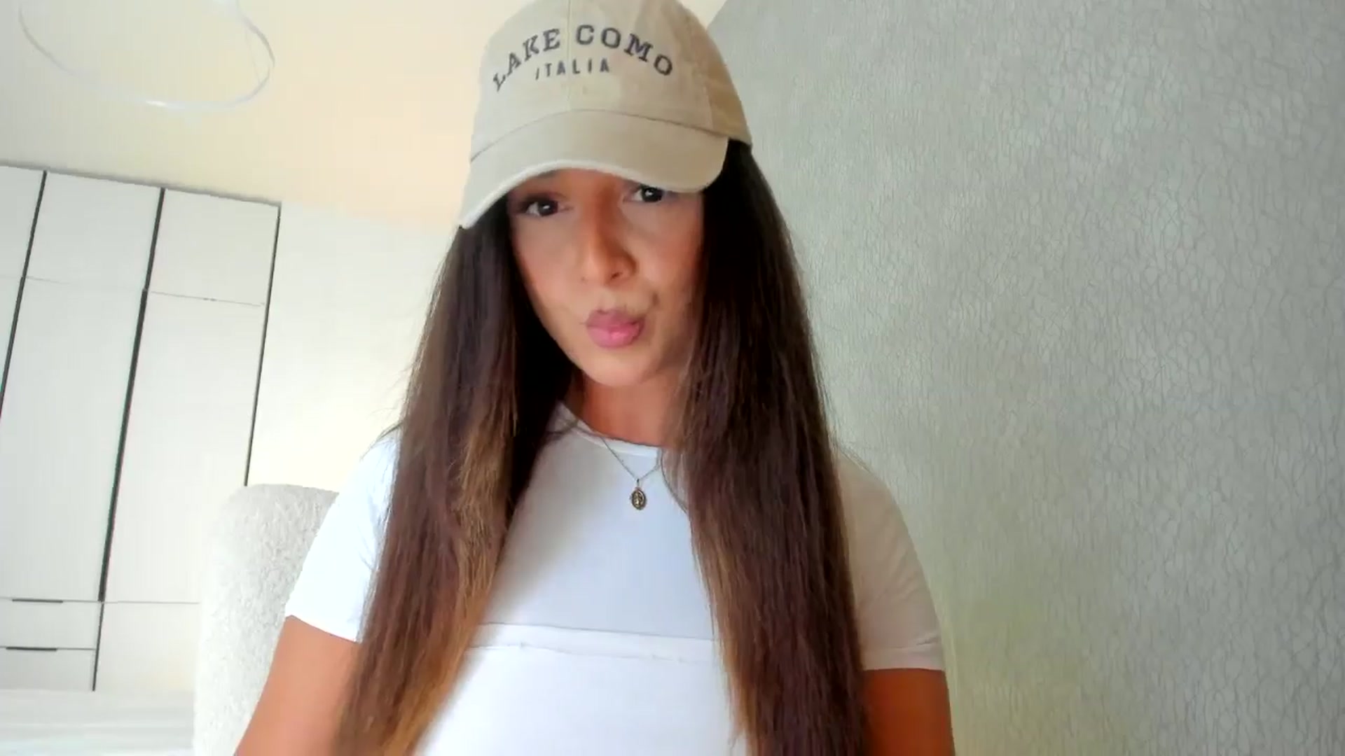 Gallery image thumbnail from Eve___'s myfreecams stream on, 09/04/2024, 13:02 image 19 of 20