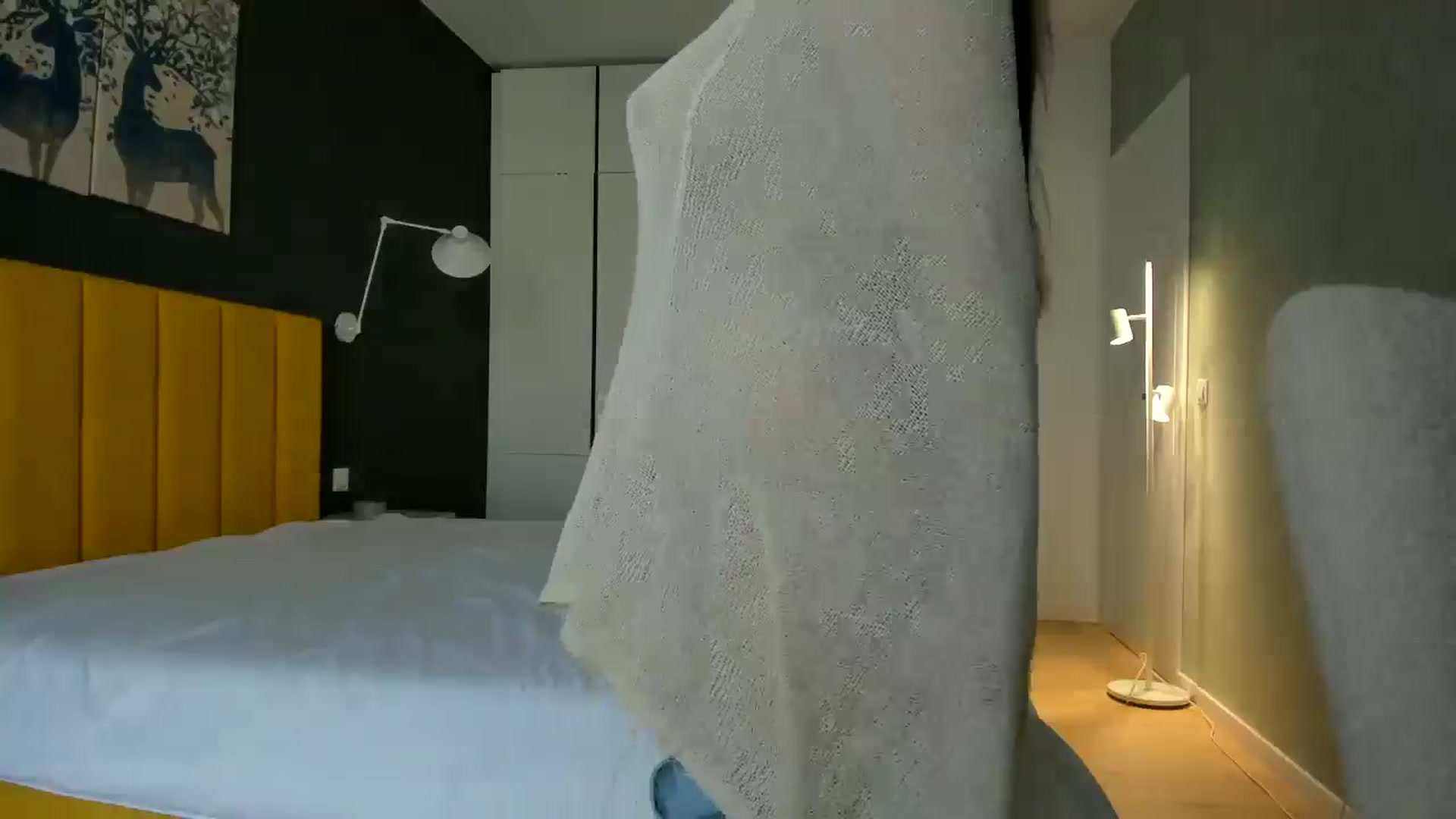 Gallery image thumbnail from Eve___'s myfreecams stream on, 09/05/2024, 15:05 image 10 of 20