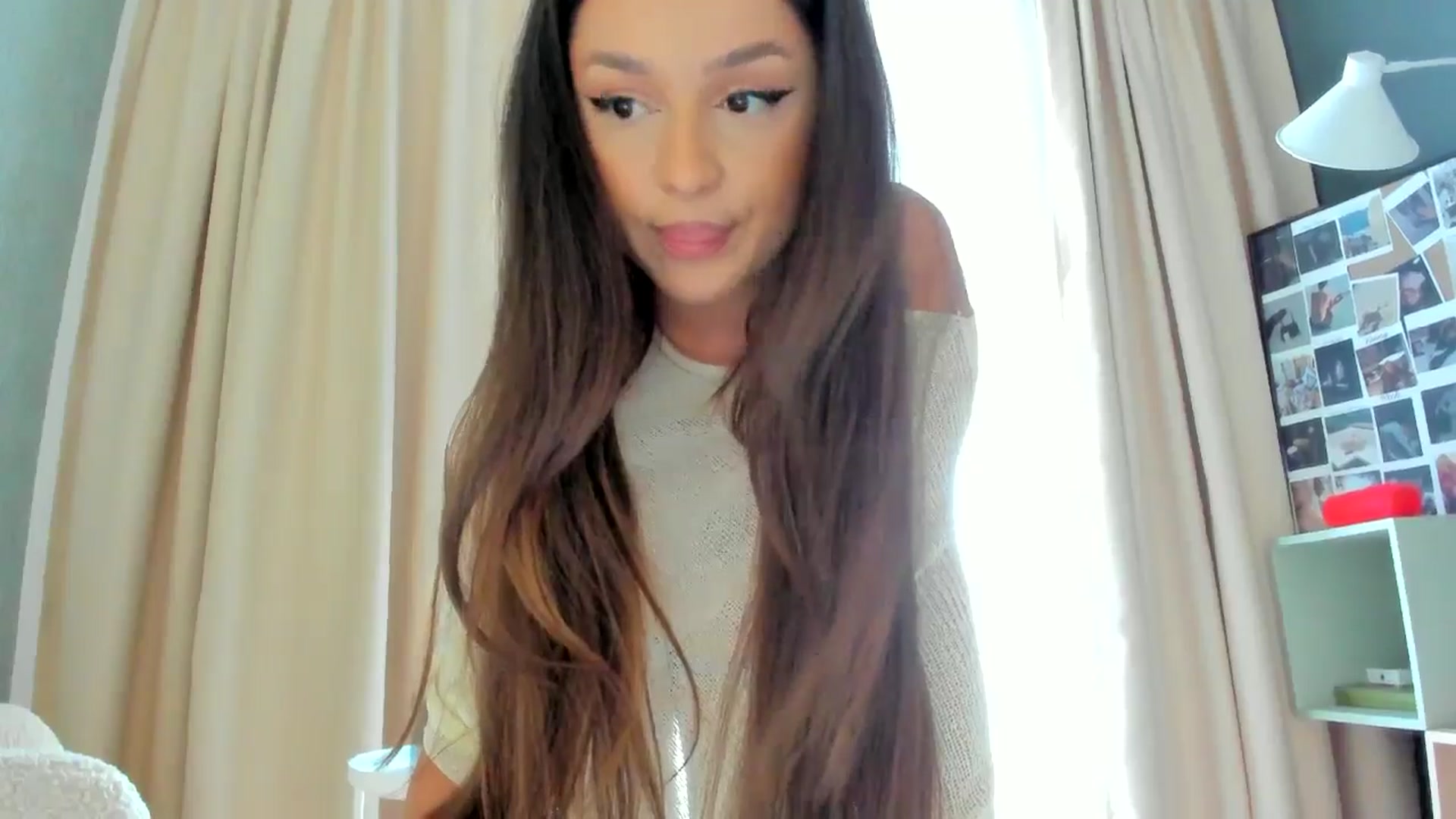 Gallery image thumbnail from Eve___'s myfreecams stream on, 09/05/2024, 15:05 image 13 of 20
