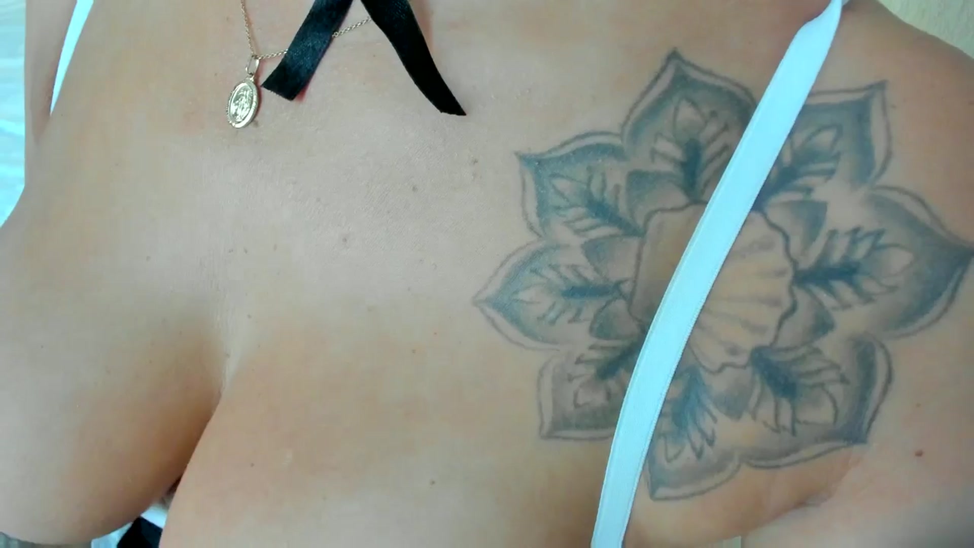 Gallery image thumbnail from Eve___'s myfreecams stream on, 09/13/2024, 14:13 image 13 of 20
