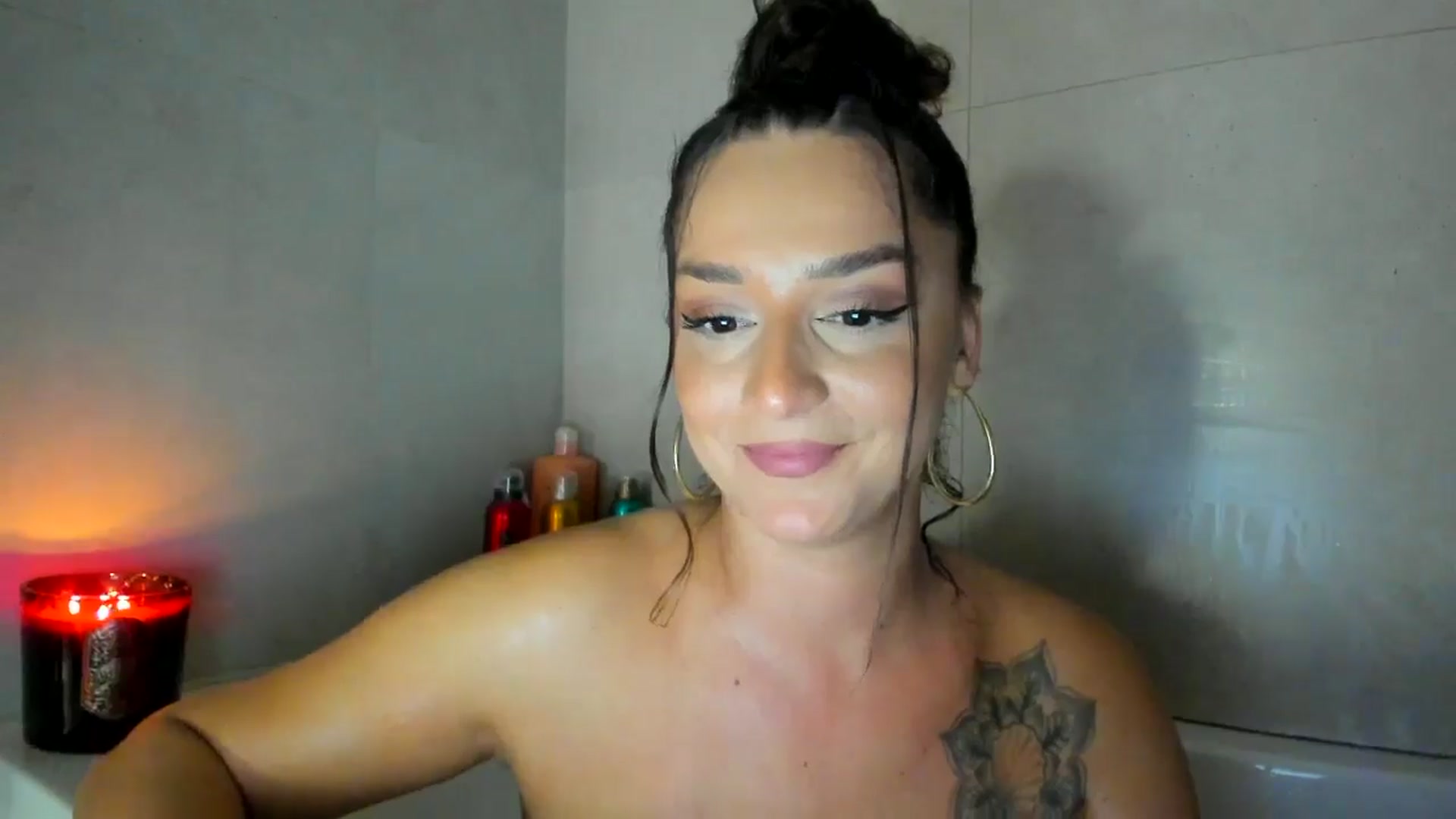 Gallery image thumbnail from Eve___'s myfreecams stream on, 10/06/2024, 16:31 image 4 of 20