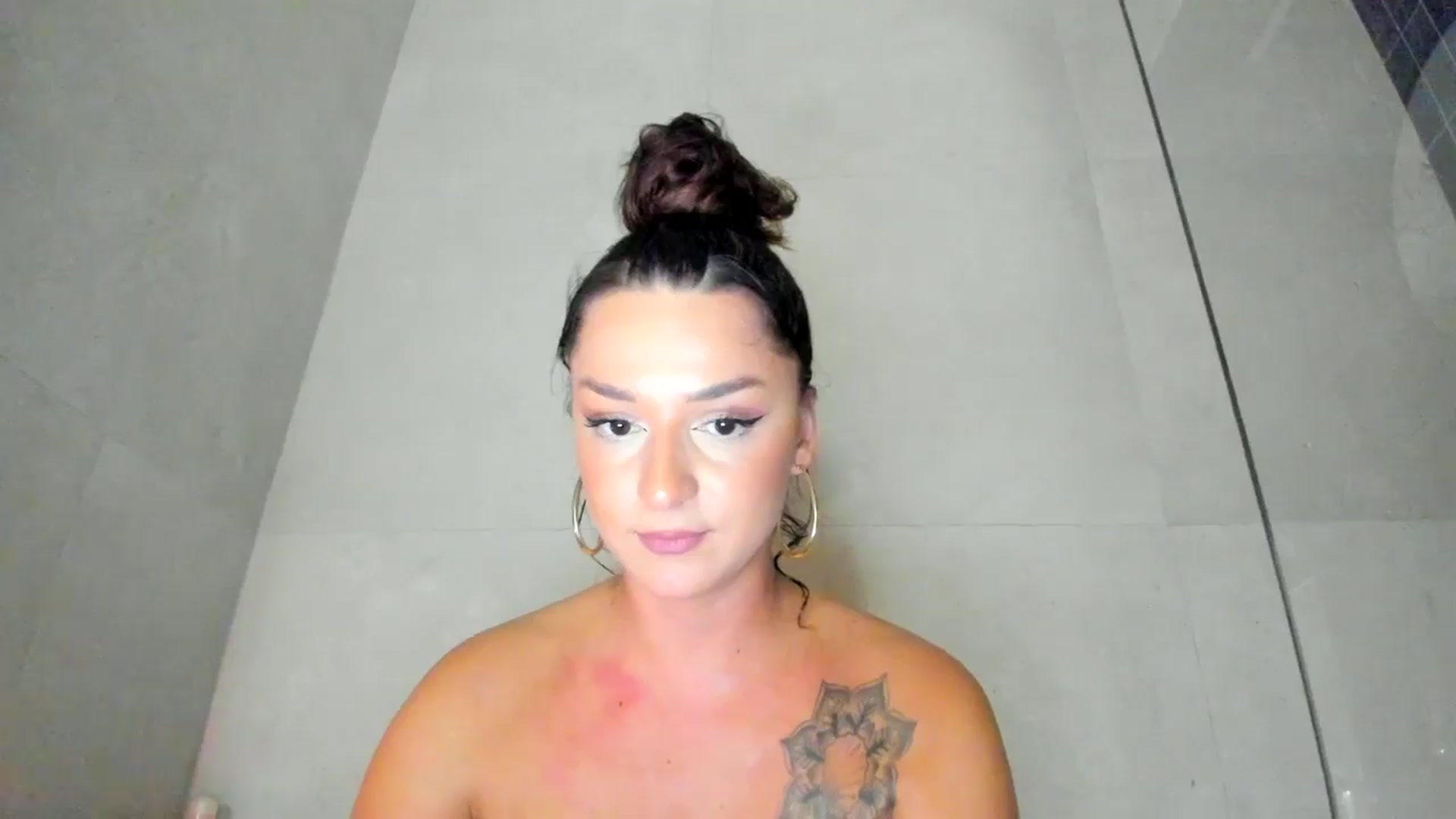 Gallery image thumbnail from Eve___'s myfreecams stream on, 10/06/2024, 16:31 image 20 of 20