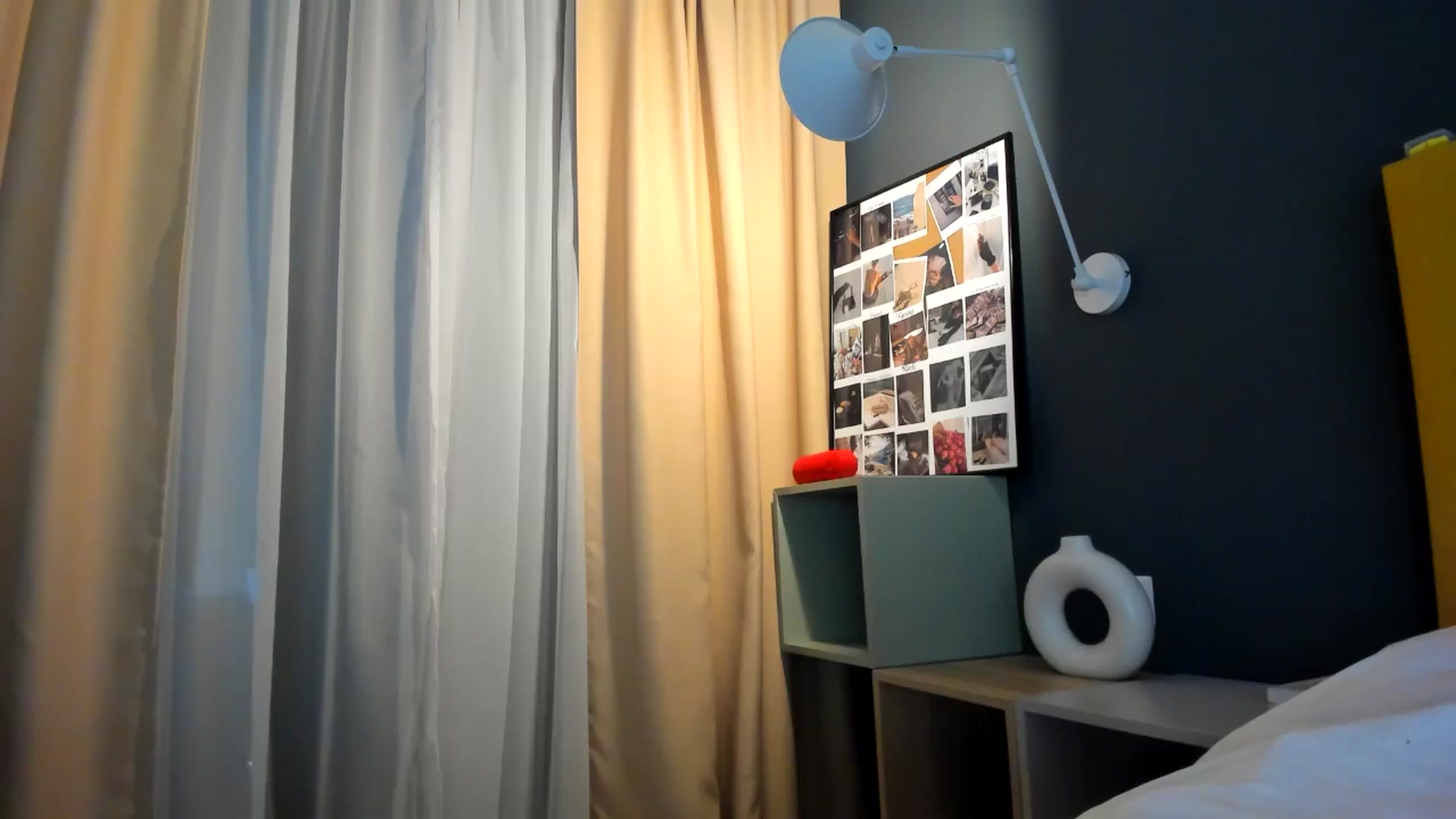 Gallery image thumbnail from Eve___'s myfreecams stream on, 11/01/2024, 15:44 image 20 of 20