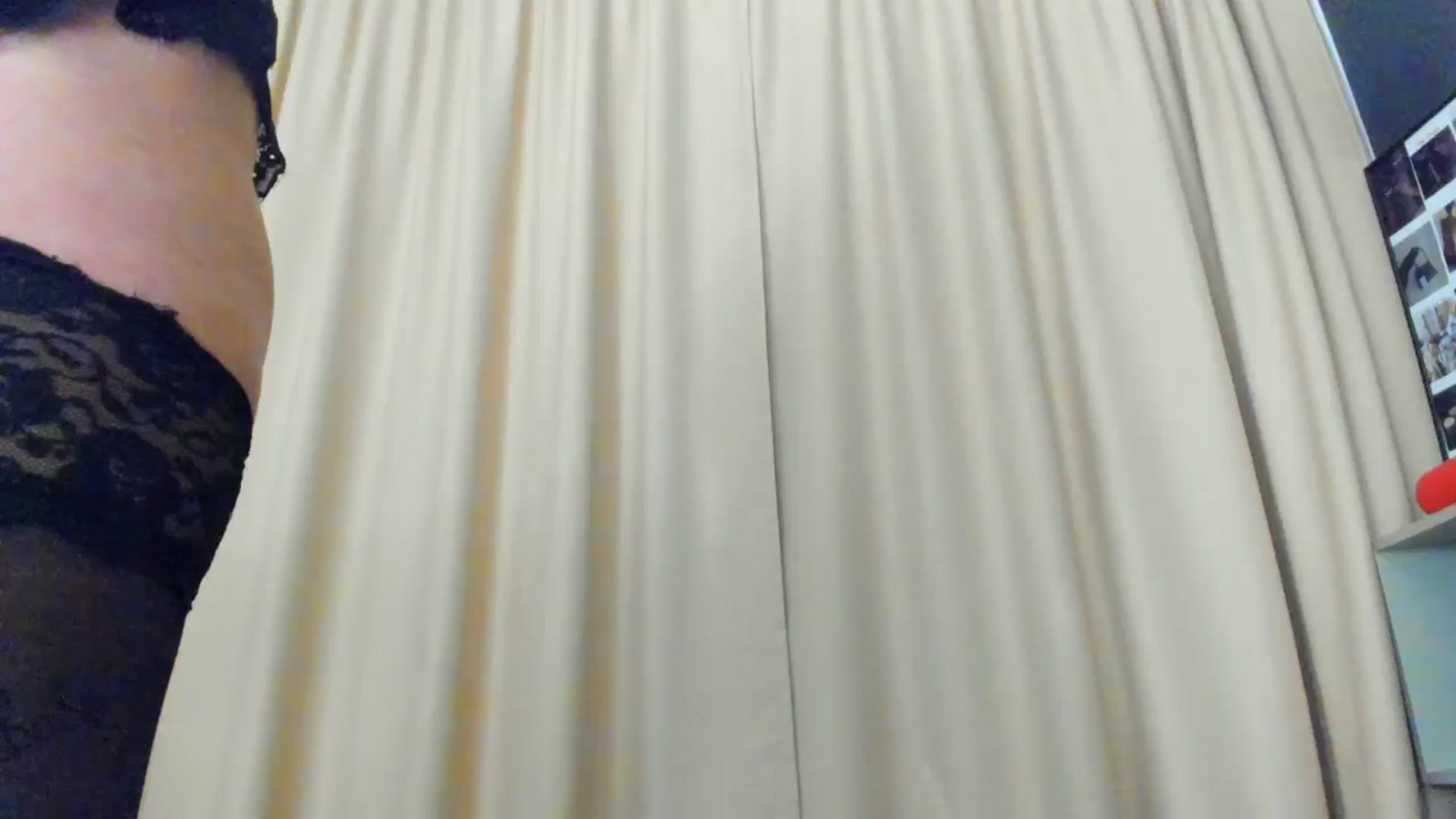 Gallery image thumbnail from Eve___'s myfreecams stream on, 11/08/2024, 16:09 image 12 of 20