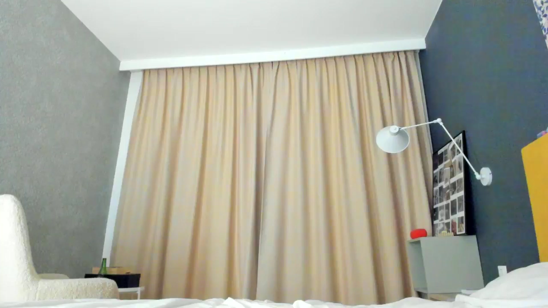 Gallery image thumbnail from Eve___'s myfreecams stream on, 11/17/2024, 17:30 image 15 of 20