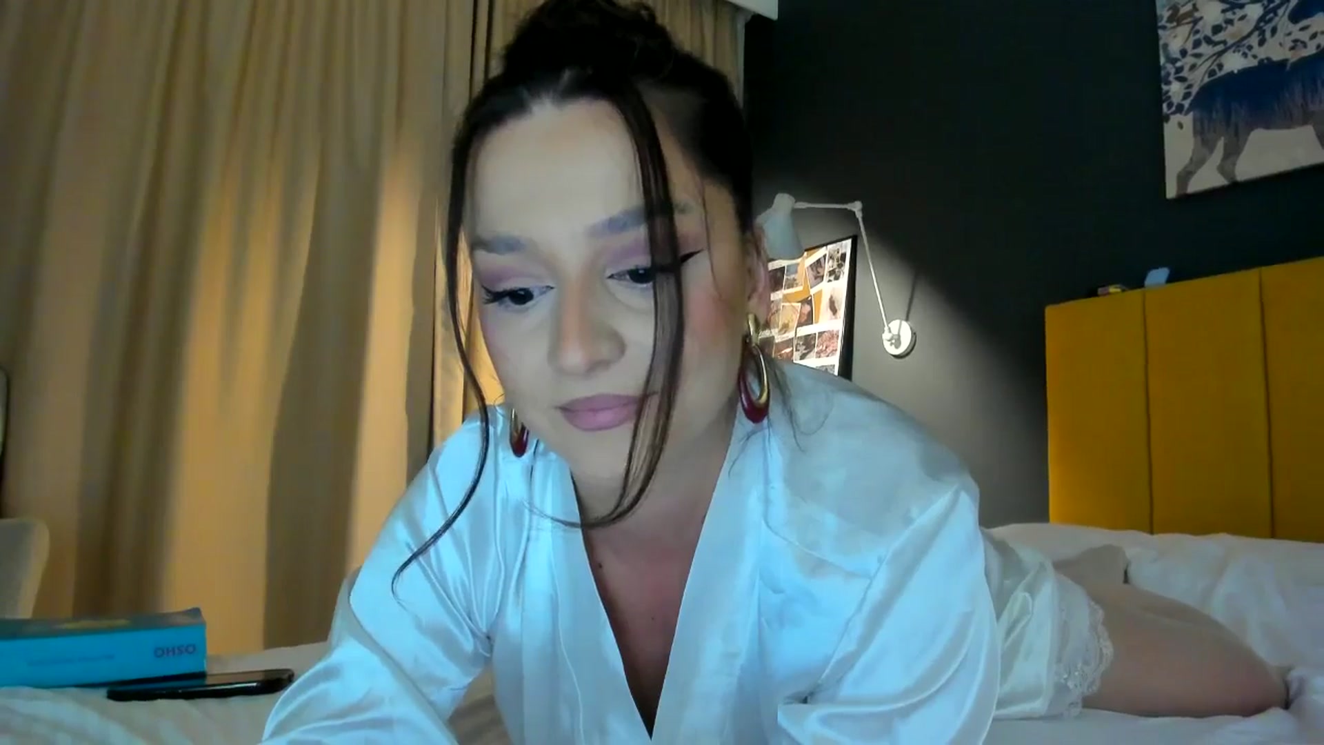 Gallery image thumbnail from Eve___'s myfreecams stream on, 11/22/2024, 16:01 image 17 of 20