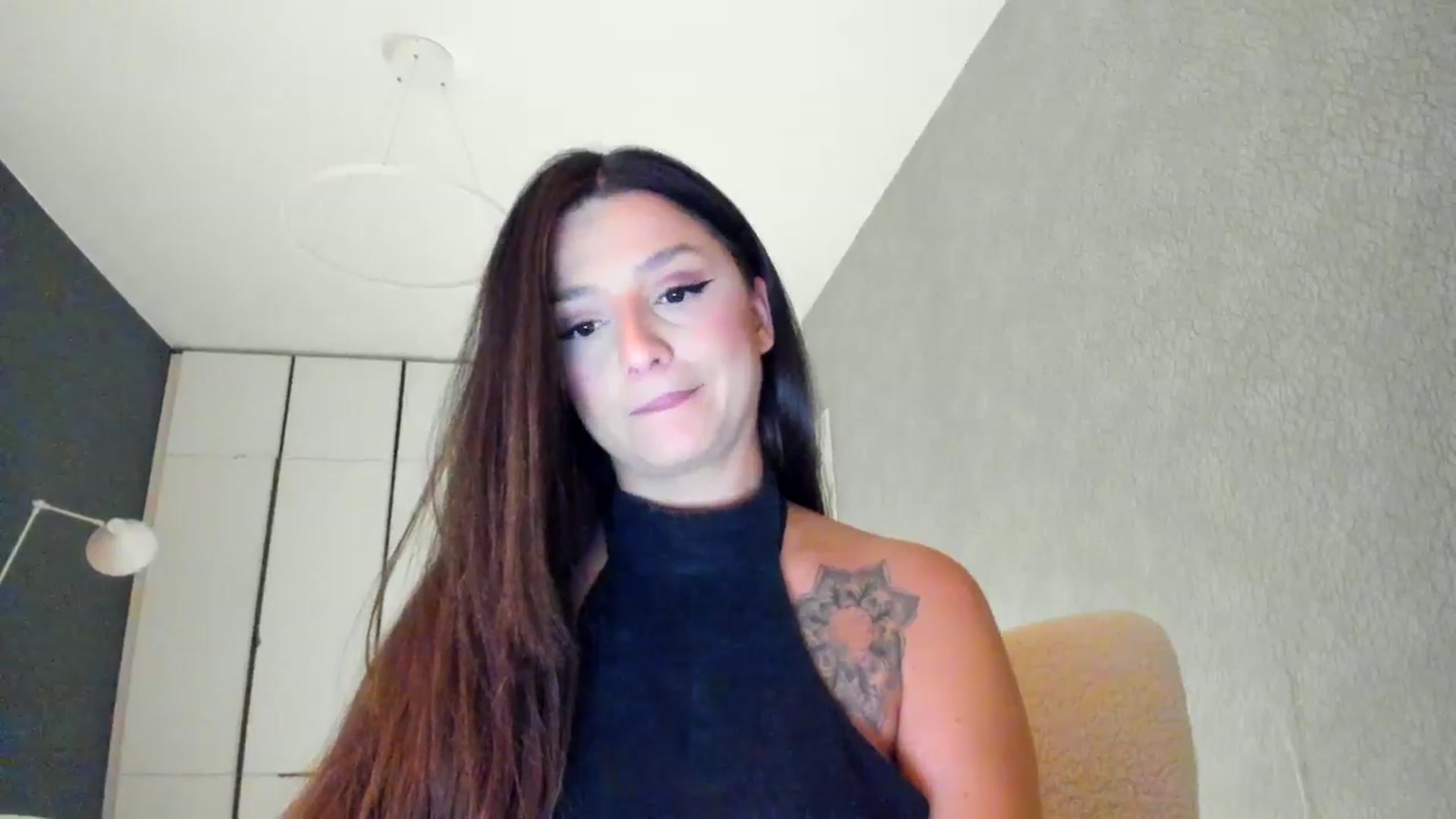 Gallery image thumbnail from Eve___'s myfreecams stream on, 11/29/2024, 15:04 image 2 of 20