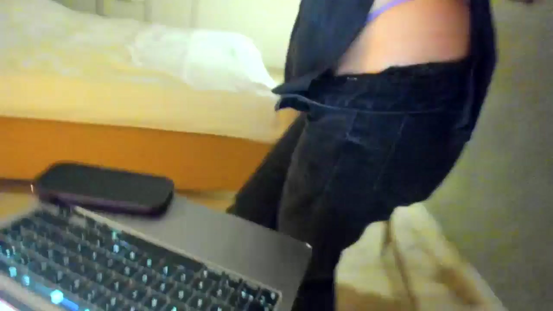 Gallery image thumbnail from Eve___'s myfreecams stream on, 11/29/2024, 15:04 image 14 of 20