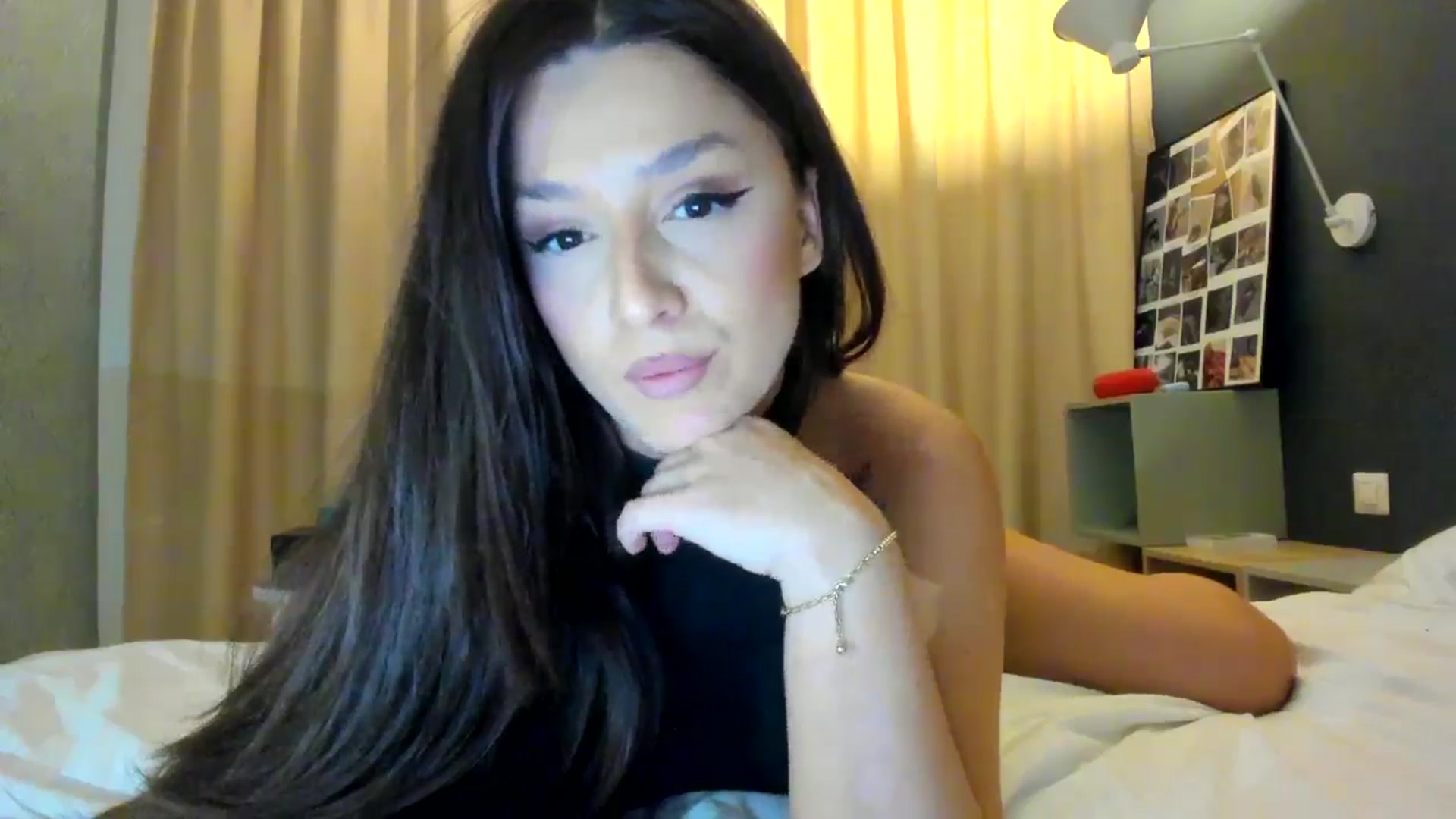 Gallery image thumbnail from Eve___'s myfreecams stream on, 11/29/2024, 15:59 image 18 of 20