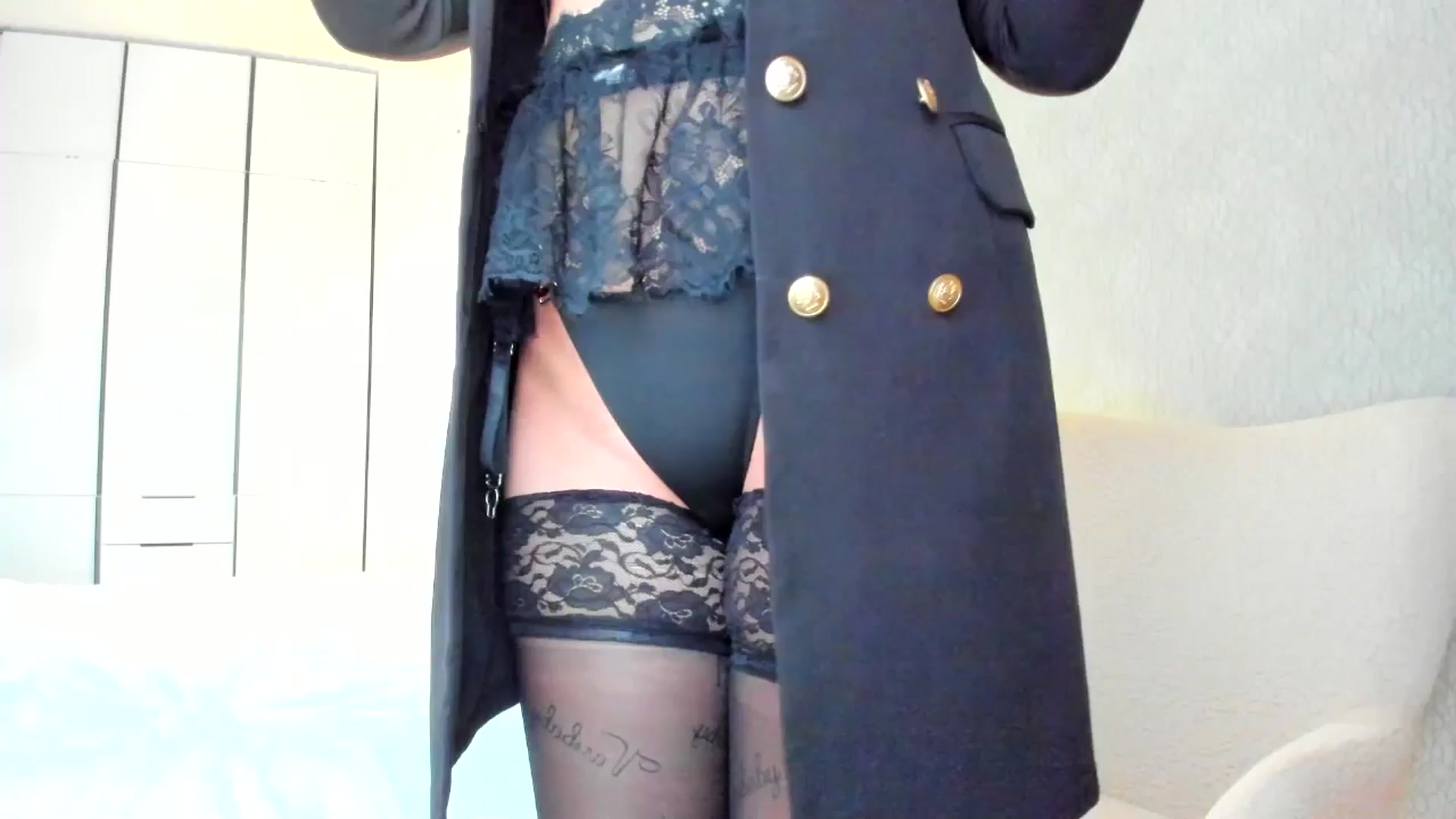 Gallery image thumbnail from Eve___'s myfreecams stream on, 12/01/2024, 15:10 image 1 of 20