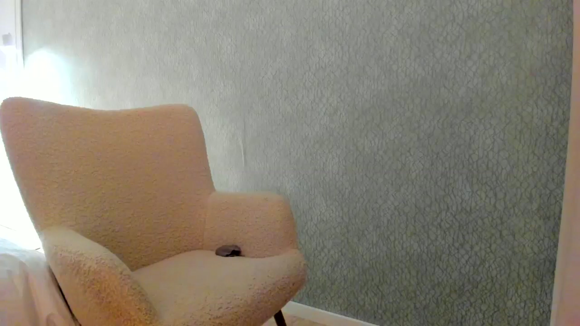 Gallery image thumbnail from Eve___'s myfreecams stream on, 12/01/2024, 16:16 image 18 of 20