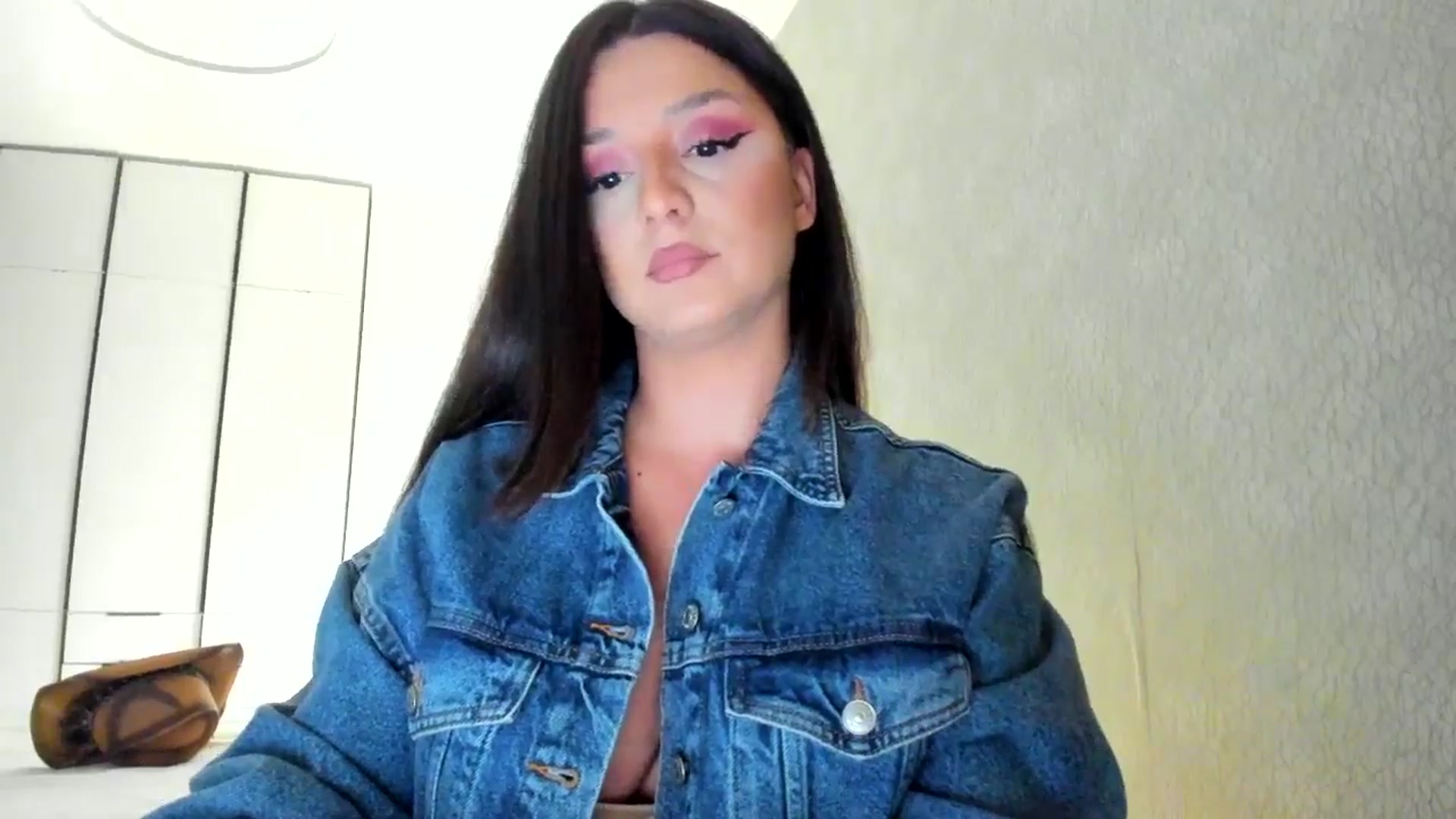 Gallery image thumbnail from Eve___'s myfreecams stream on, 12/11/2024, 14:14 image 5 of 20