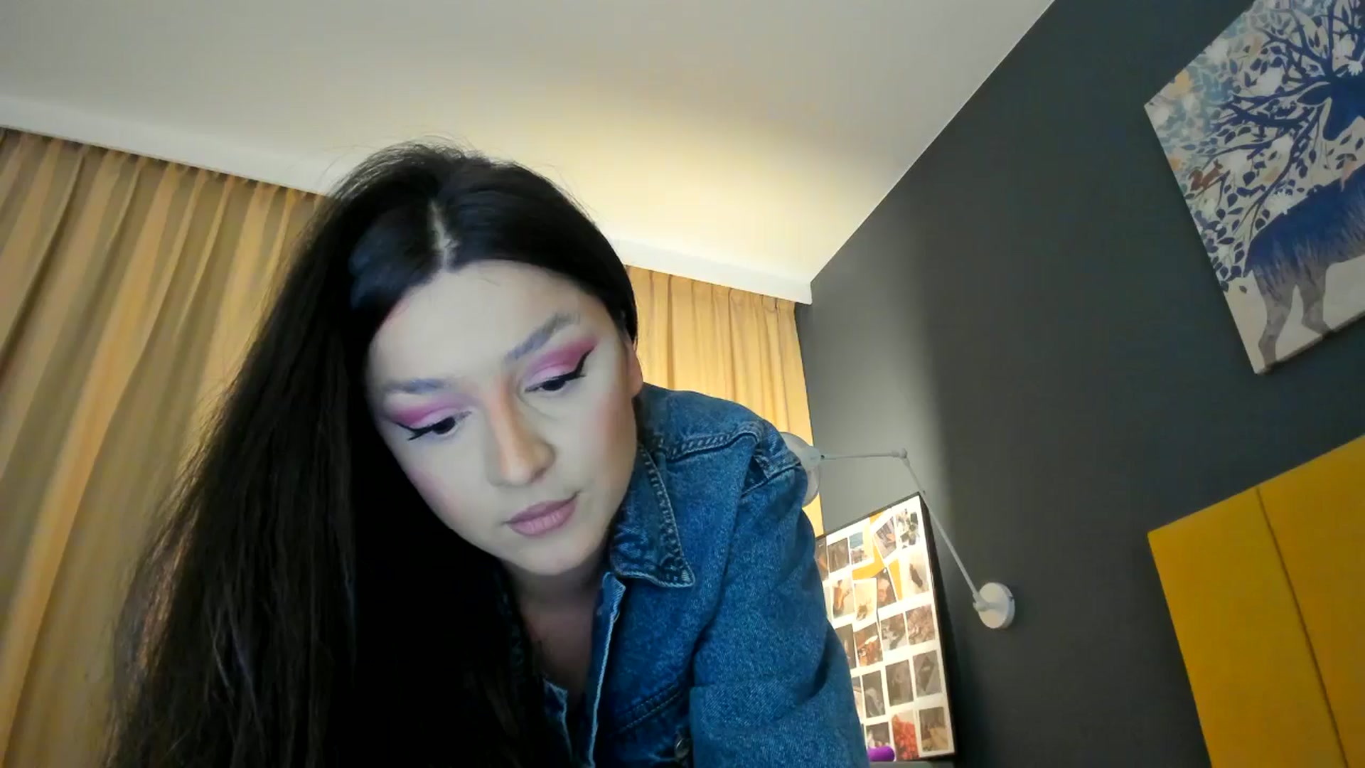 Gallery image thumbnail from Eve___'s myfreecams stream on, 12/11/2024, 14:42 image 18 of 20