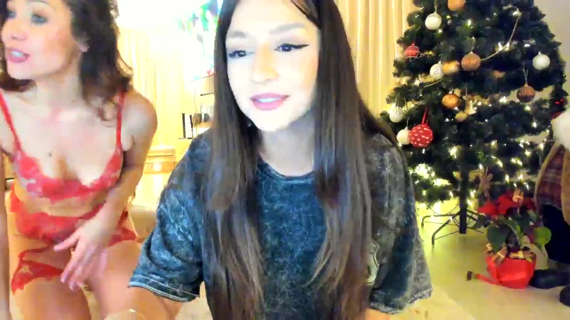 Gallery image thumbnail from Eve___'s myfreecams stream on, 12/15/2024, 17:13 image 17 of 20