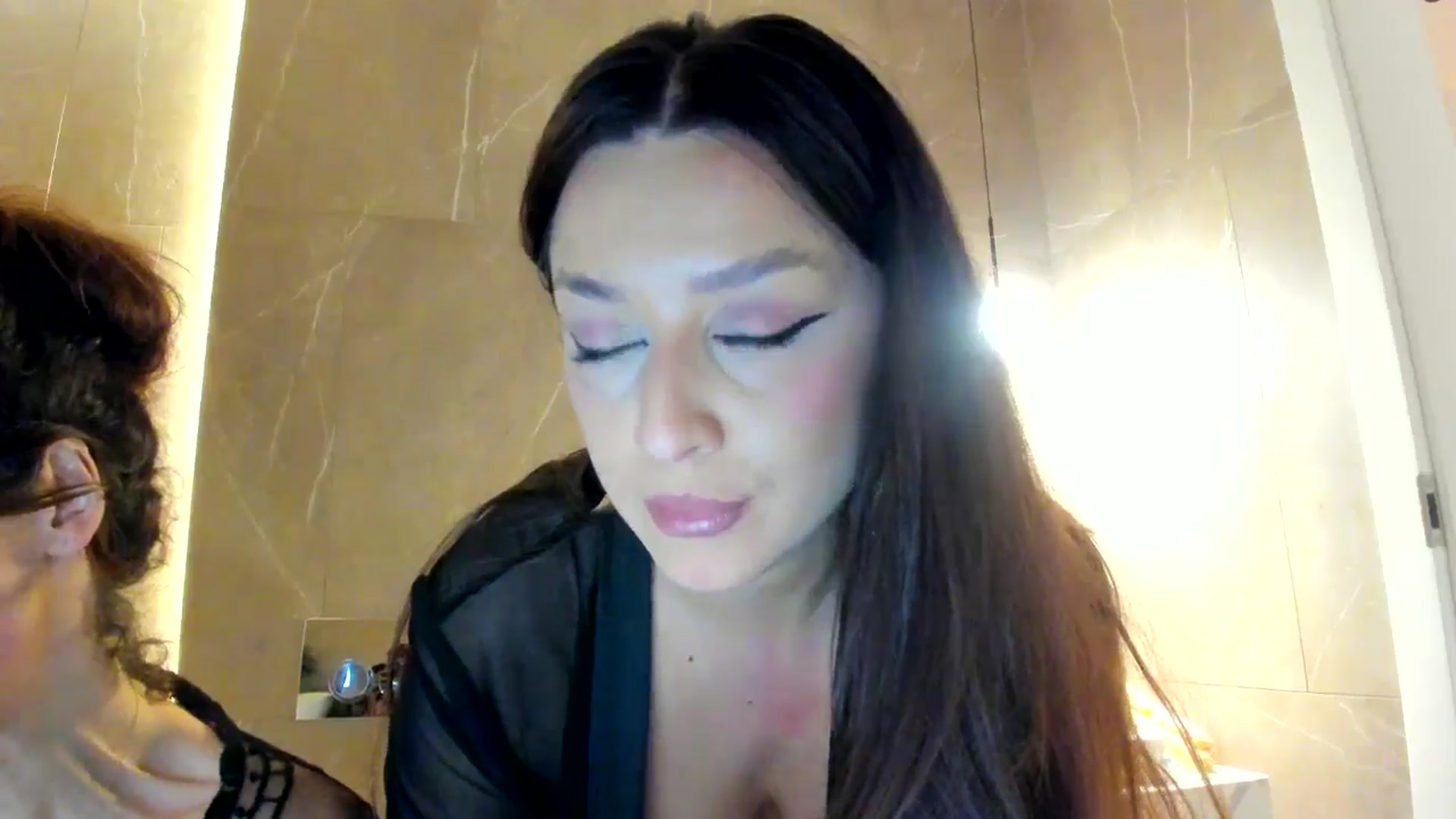 Gallery image thumbnail from Eve___'s myfreecams stream on, 12/15/2024, 19:29 image 3 of 20