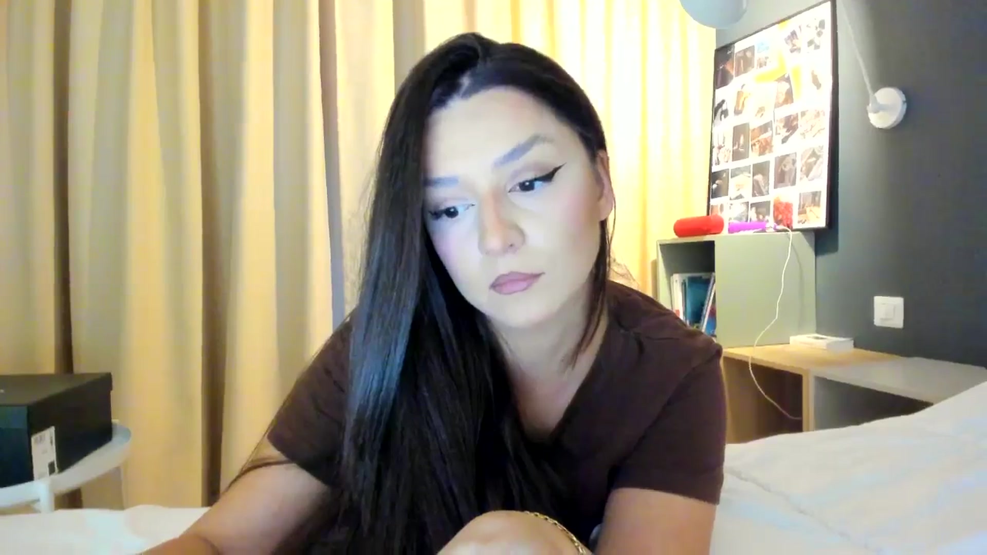 Gallery image thumbnail from Eve___'s myfreecams stream on, 01/04/2025, 15:05 image 7 of 20