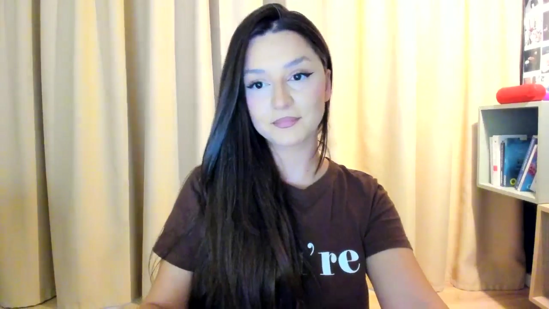Gallery image thumbnail from Eve___'s myfreecams stream on, 01/04/2025, 15:05 image 10 of 20
