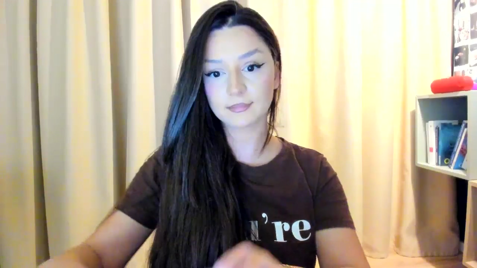 Gallery image thumbnail from Eve___'s myfreecams stream on, 01/04/2025, 15:05 image 8 of 20
