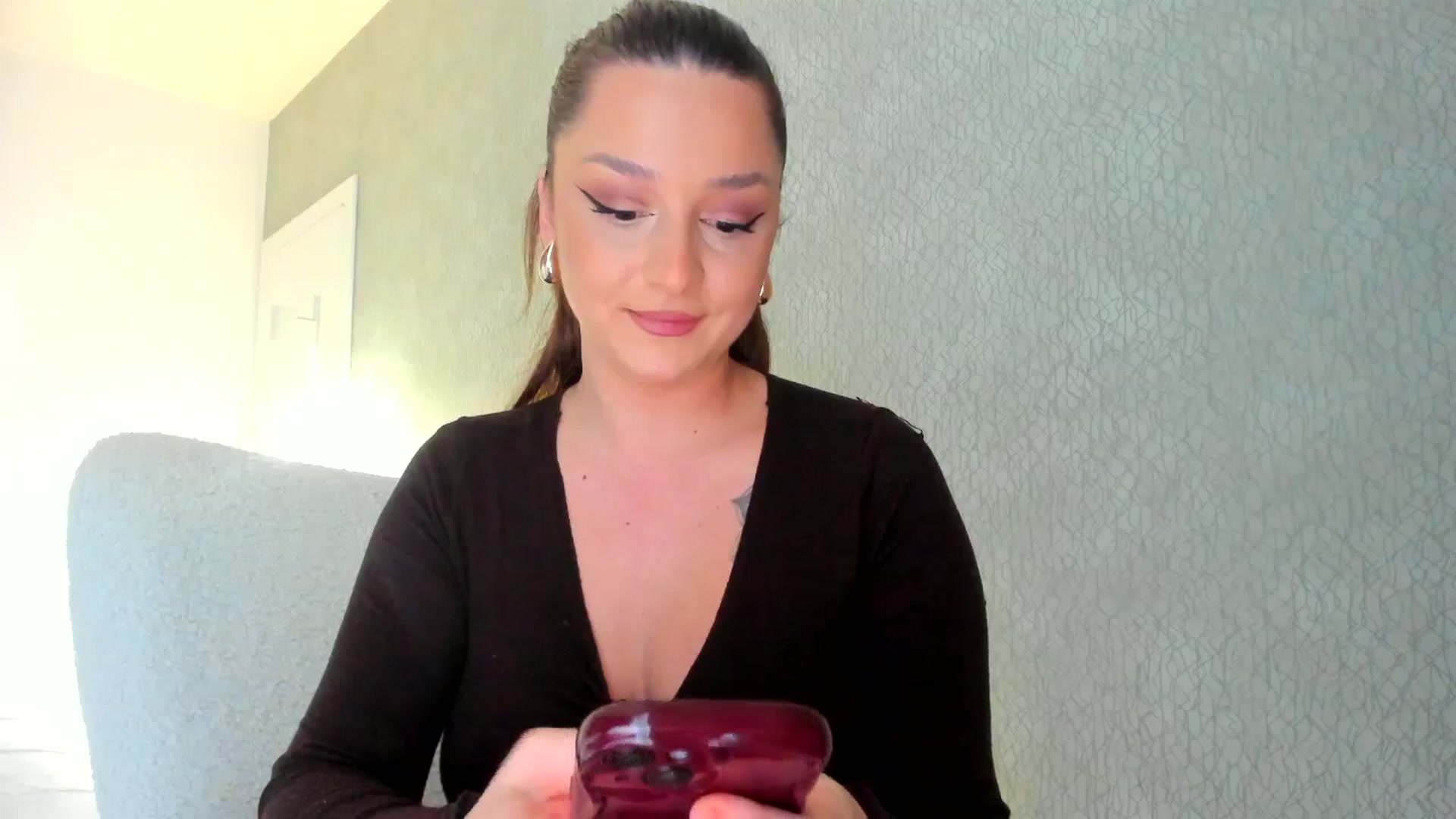 Gallery image thumbnail from Eve___'s myfreecams stream on, 01/09/2025, 15:32 image 4 of 20