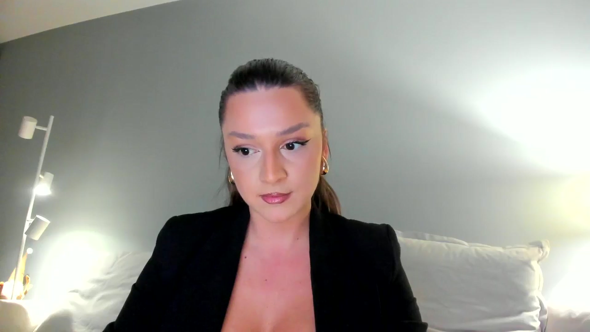 Gallery image thumbnail from Eve___'s myfreecams stream on, 01/10/2025, 17:31 image 10 of 20
