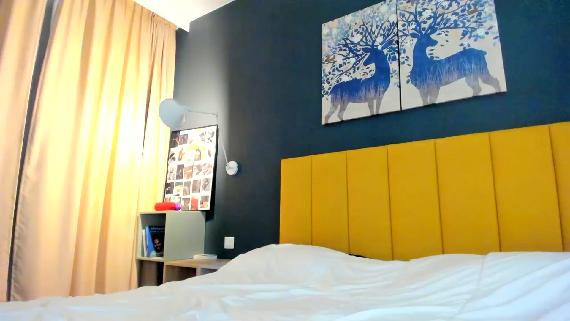 Gallery image thumbnail from Eve___'s myfreecams stream on, 01/14/2025, 16:00 image 18 of 20