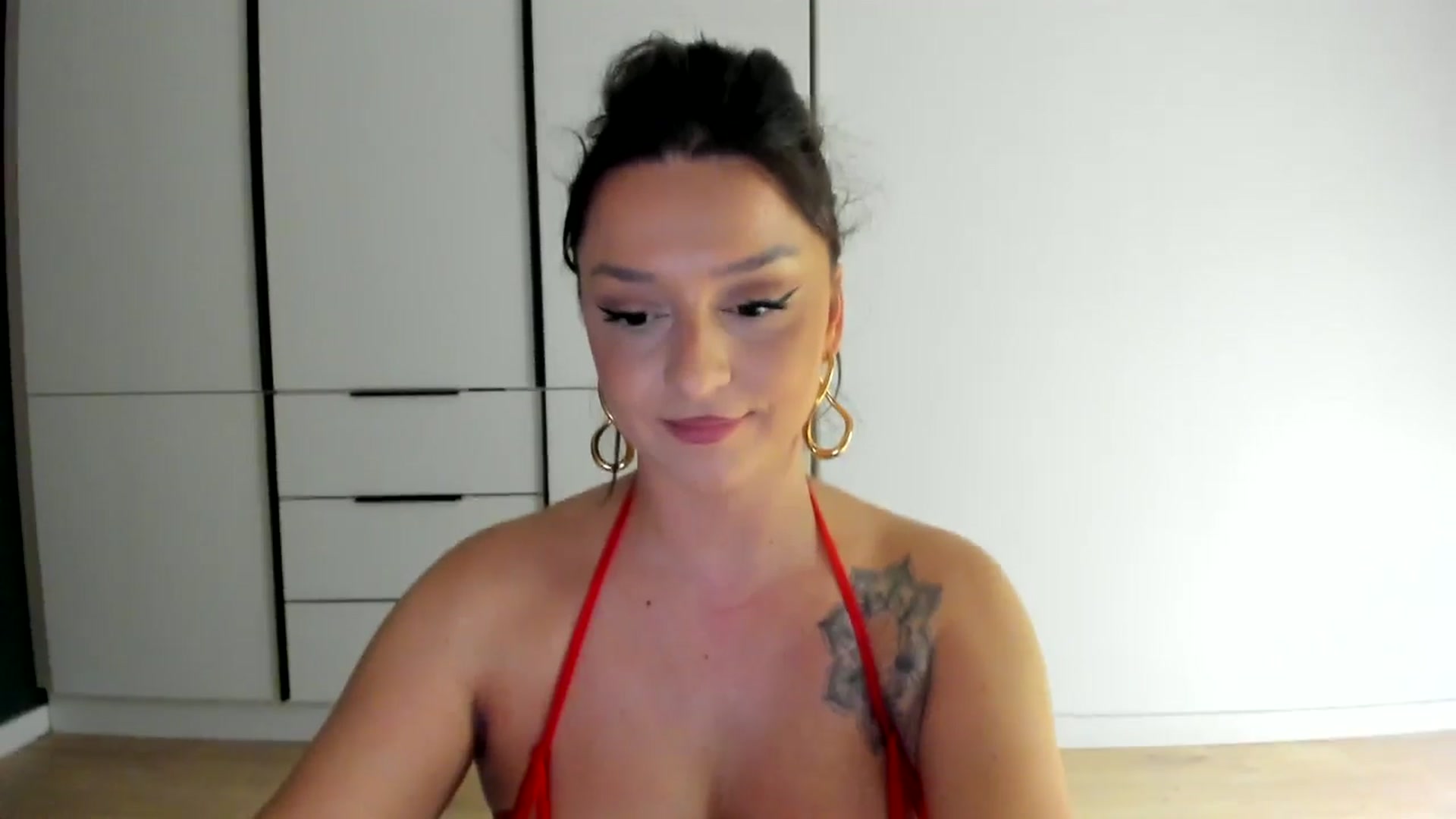 Gallery image thumbnail from Eve___'s myfreecams stream on, 01/14/2025, 16:00 image 20 of 20