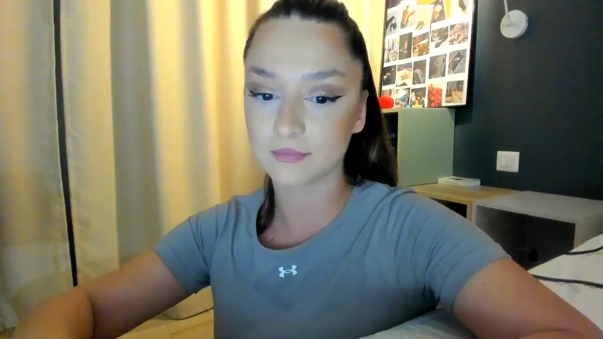 Gallery image thumbnail from Eve___'s myfreecams stream on, 01/17/2025, 16:37 image 14 of 20