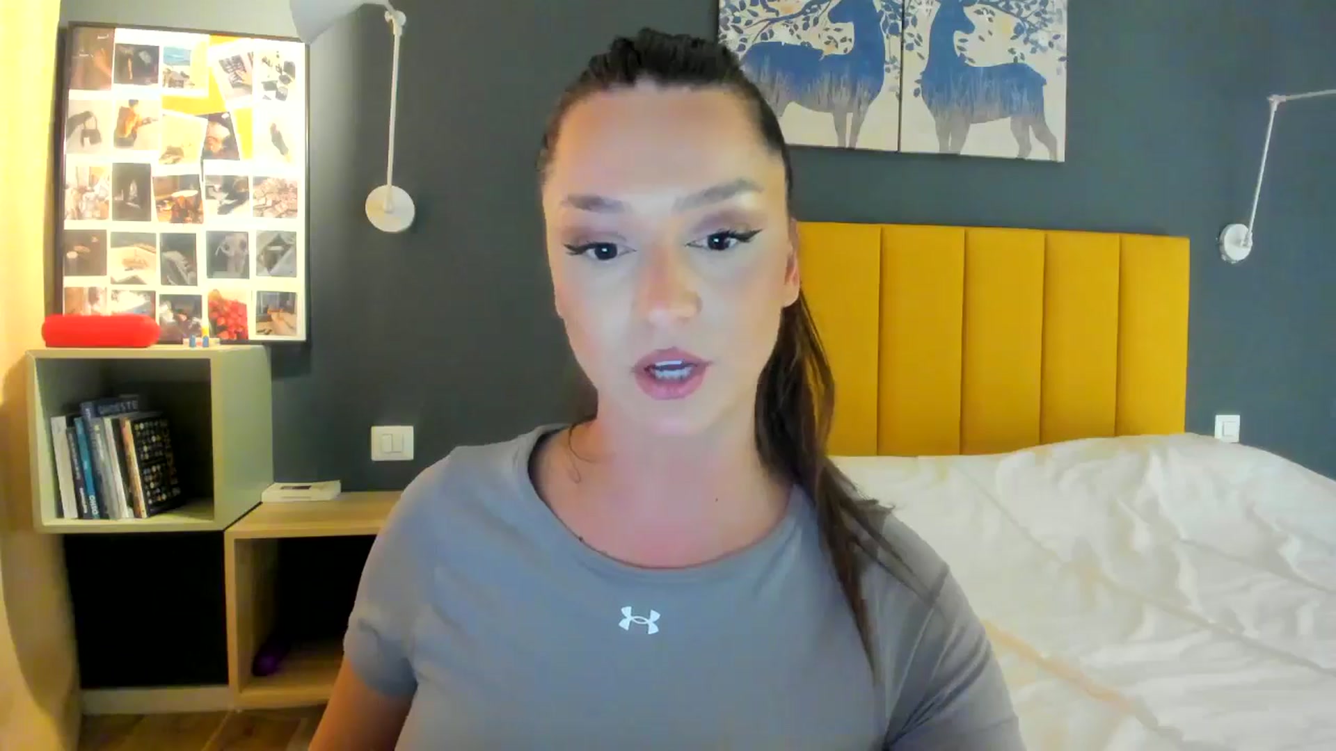 Gallery image thumbnail from Eve___'s myfreecams stream on, 01/17/2025, 16:37 image 12 of 20