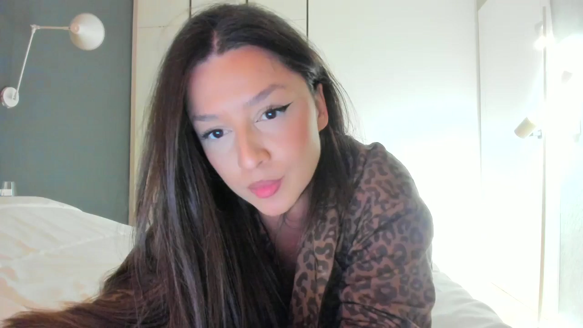 Gallery image thumbnail from Eve___'s myfreecams stream on, 02/04/2025, 17:04 image 18 of 20
