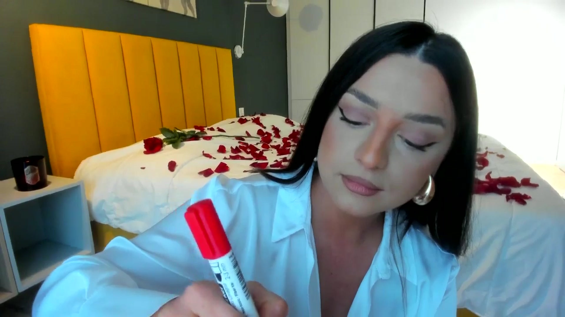 Gallery image thumbnail from Eve___'s myfreecams stream on, 02/14/2025, 15:00 image 18 of 20