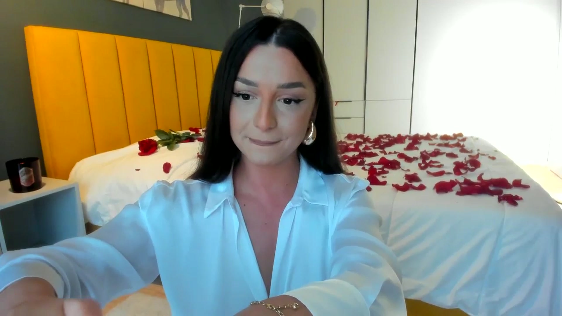 Gallery image thumbnail from Eve___'s myfreecams stream on, 02/14/2025, 15:00 image 20 of 20
