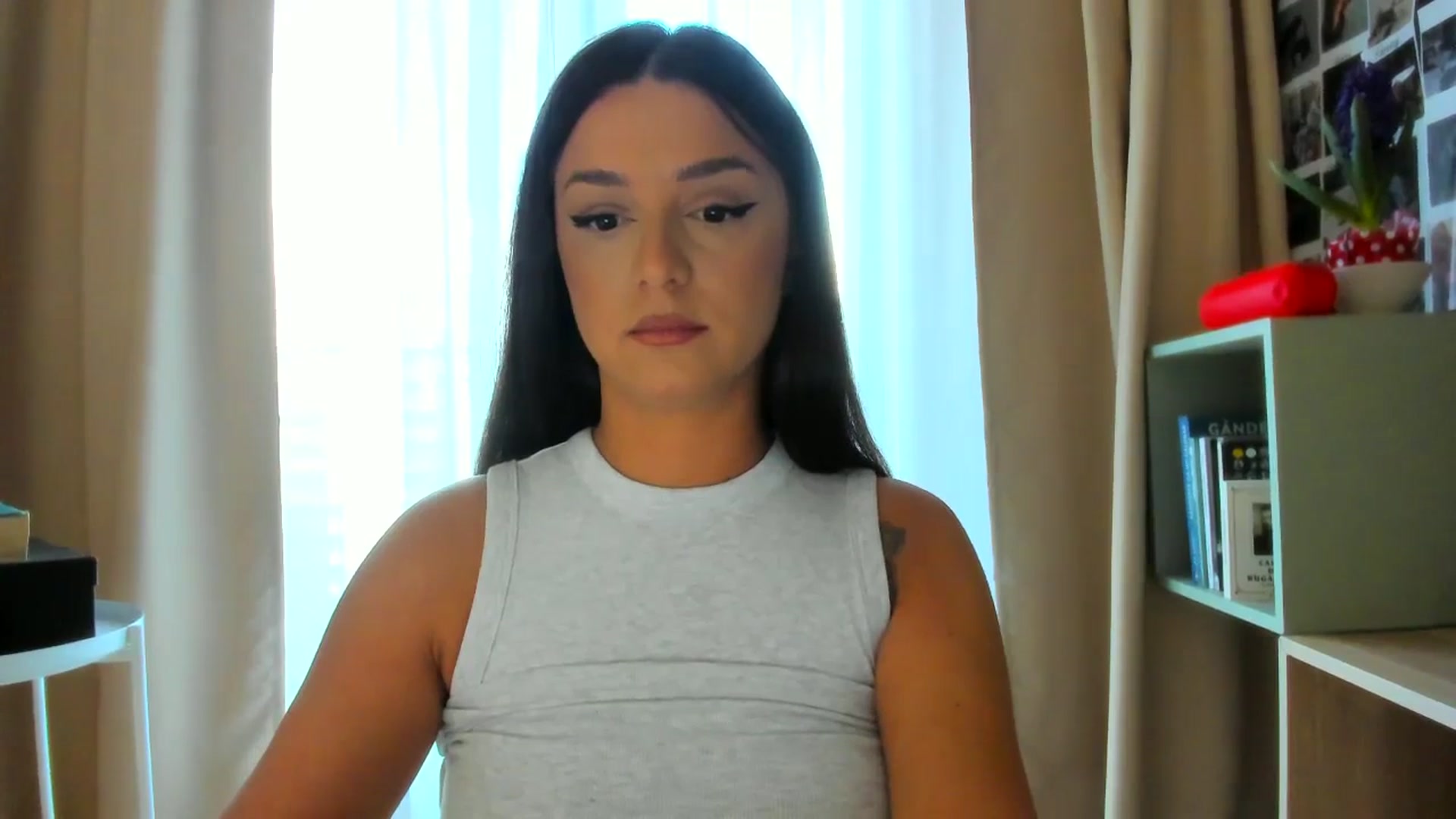 Gallery image thumbnail from Eve___'s myfreecams stream on, 02/25/2025, 15:32 image 11 of 20