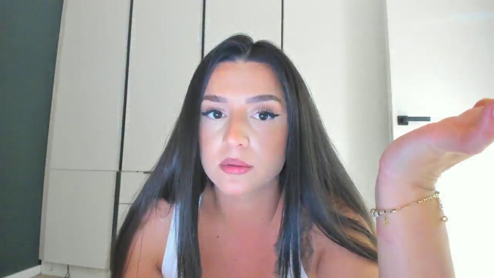 Gallery image thumbnail from Eve___'s myfreecams stream on, 03/08/2025, 17:10 image 2 of 20