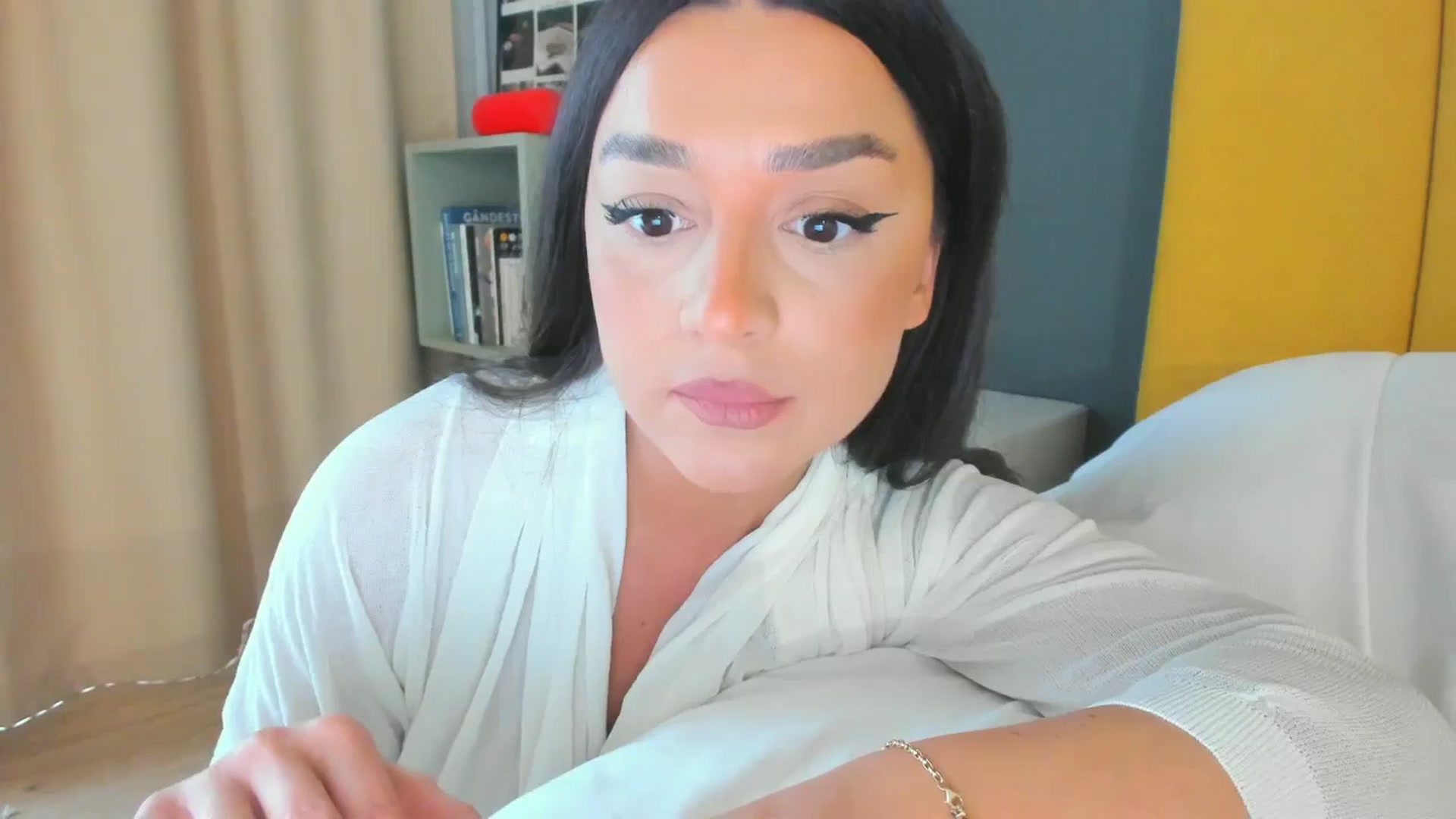 Gallery image thumbnail from Eve___'s myfreecams stream on, 03/11/2025, 16:03 image 5 of 20