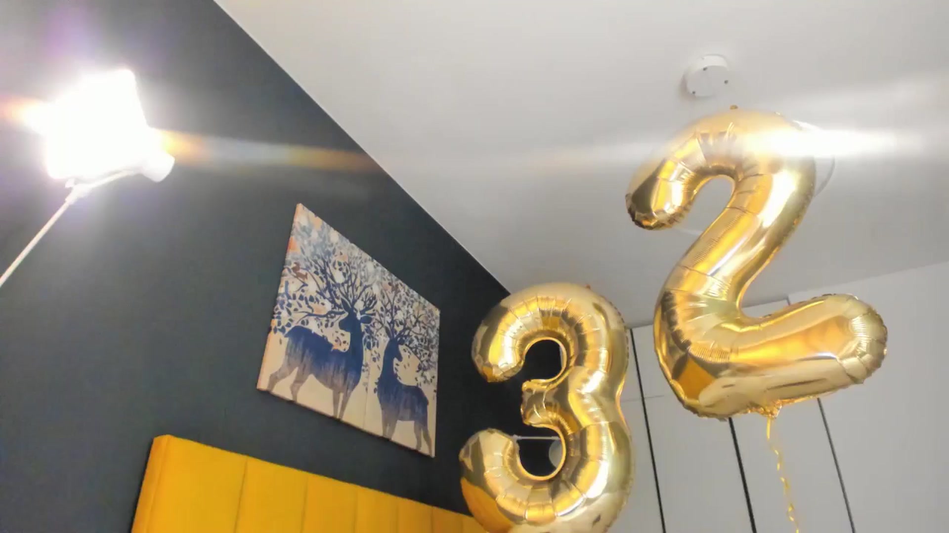 Gallery image thumbnail from Eve___'s myfreecams stream on, 03/15/2025, 17:39 image 16 of 20
