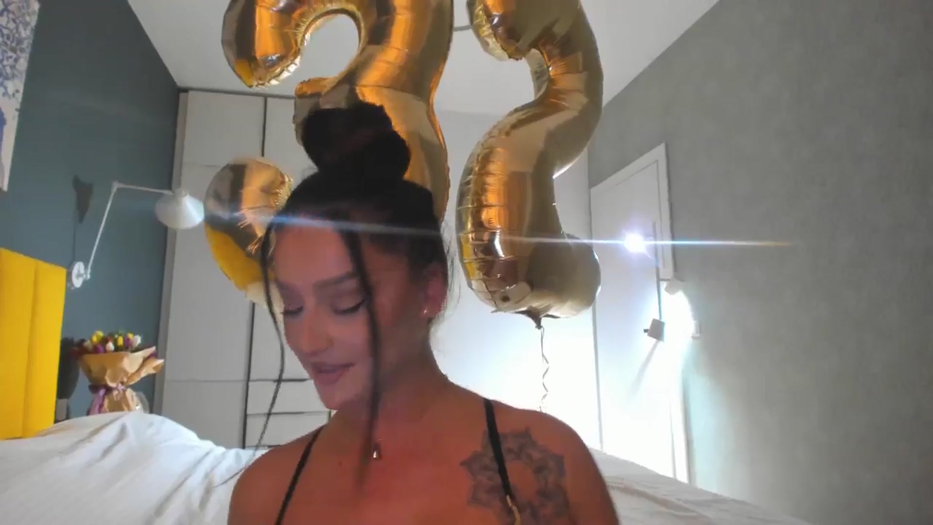 Gallery image thumbnail from Eve___'s myfreecams stream on, 03/15/2025, 19:02 image 12 of 20