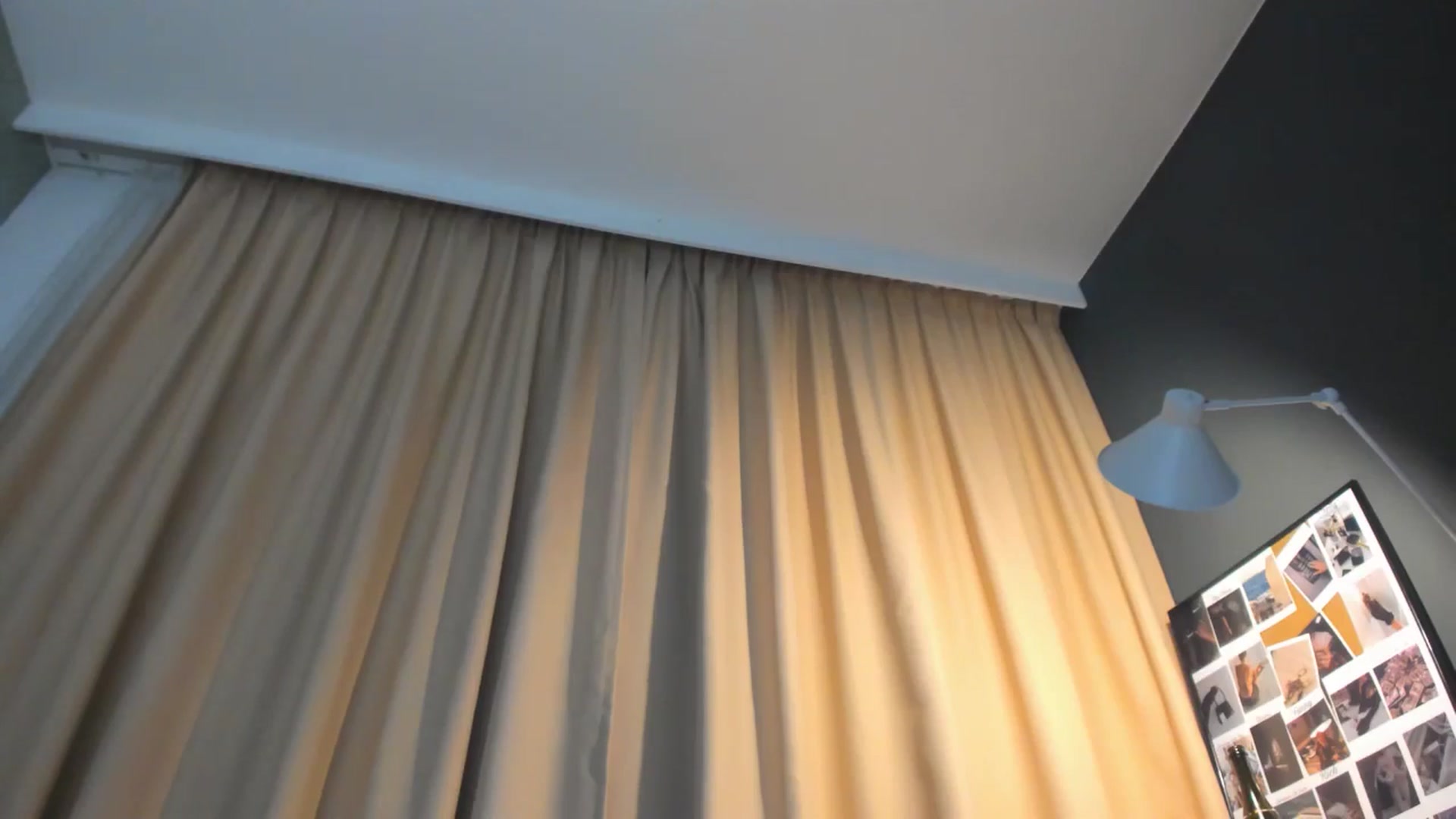 Gallery image thumbnail from Eve___'s myfreecams stream on, 03/15/2025, 21:10 image 12 of 20